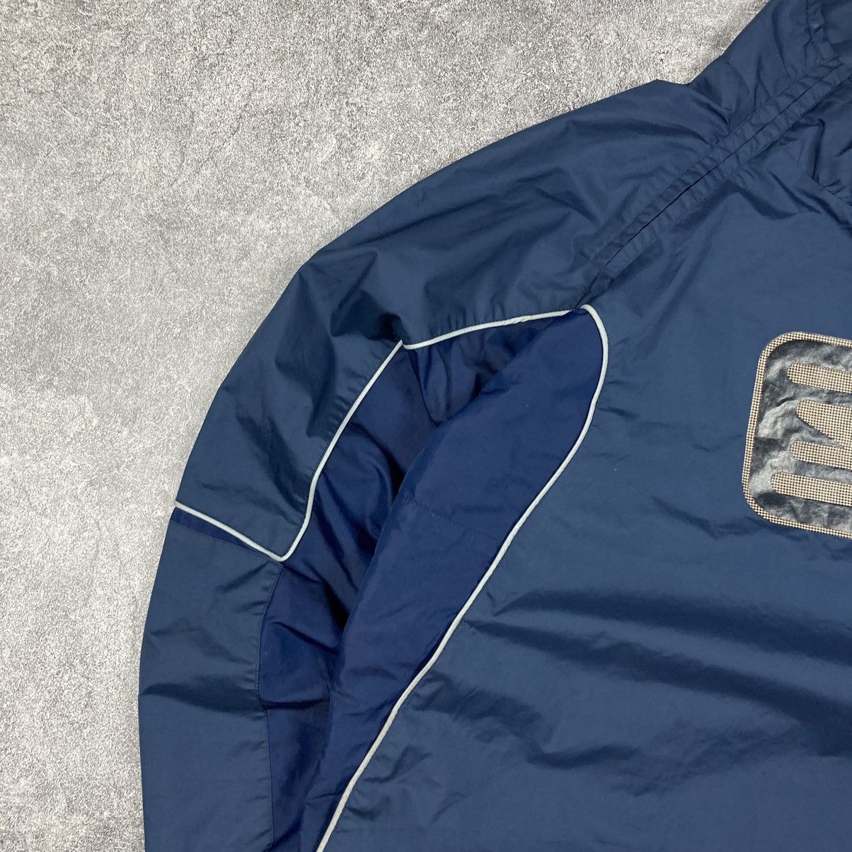 Nike Vintage Nike Shox Big Logo Oversized Nylon Zip Track Jacket Size US M / EU 48-50 / 2 - 3 Thumbnail