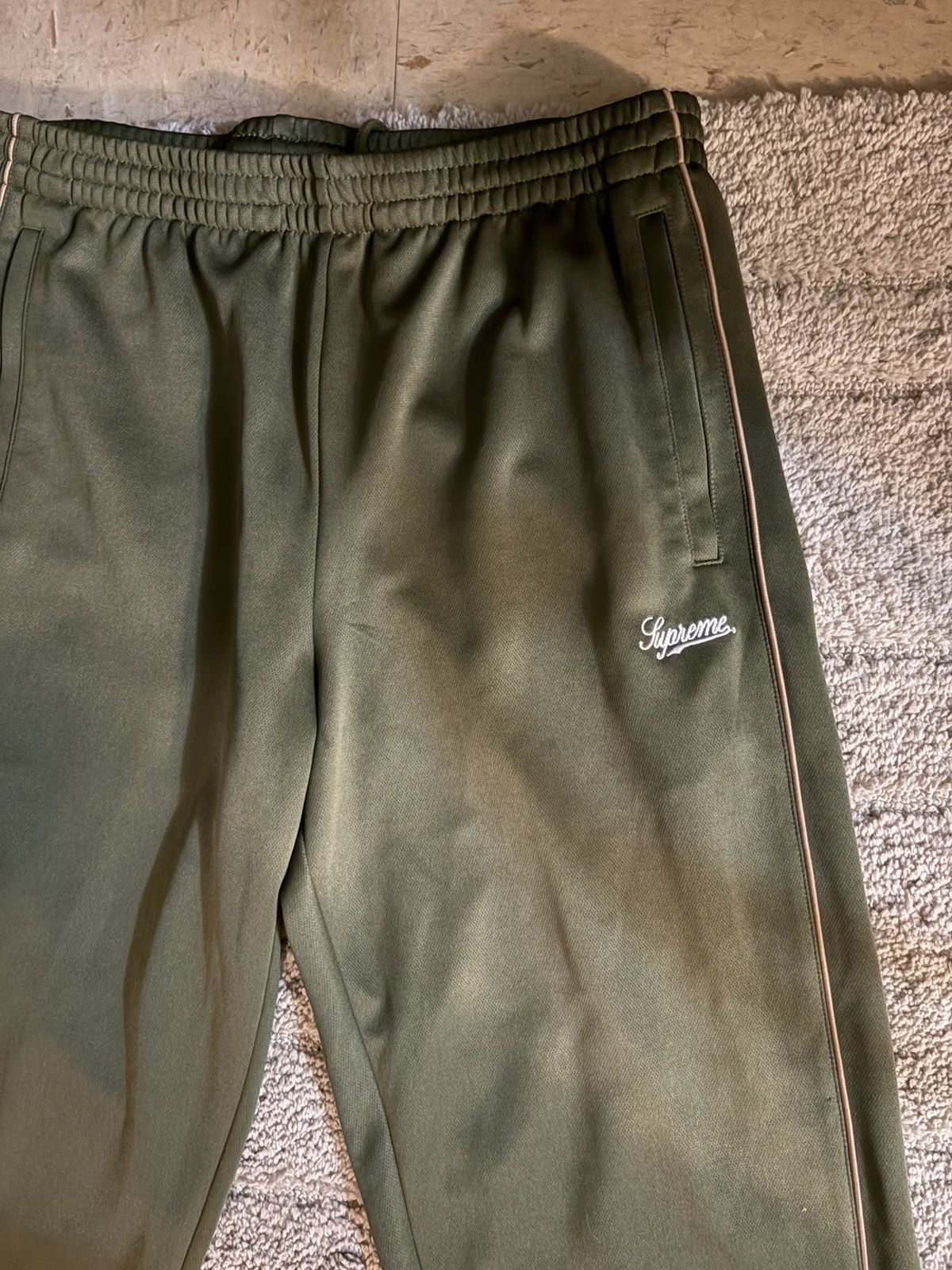 Supreme Supreme Tricot Track Pant 'Olive' - SS24P21 OLIVE Size US 30 / EU 46 - 4 Thumbnail