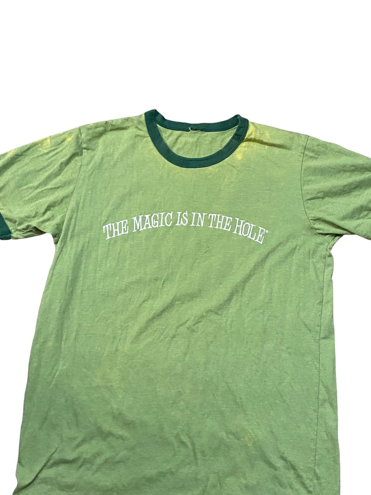 Vintage Vintage distressed The Magic is in the hole T-shirt 1990s Size US M / EU 48-50 / 2 - 1 Thumbnail