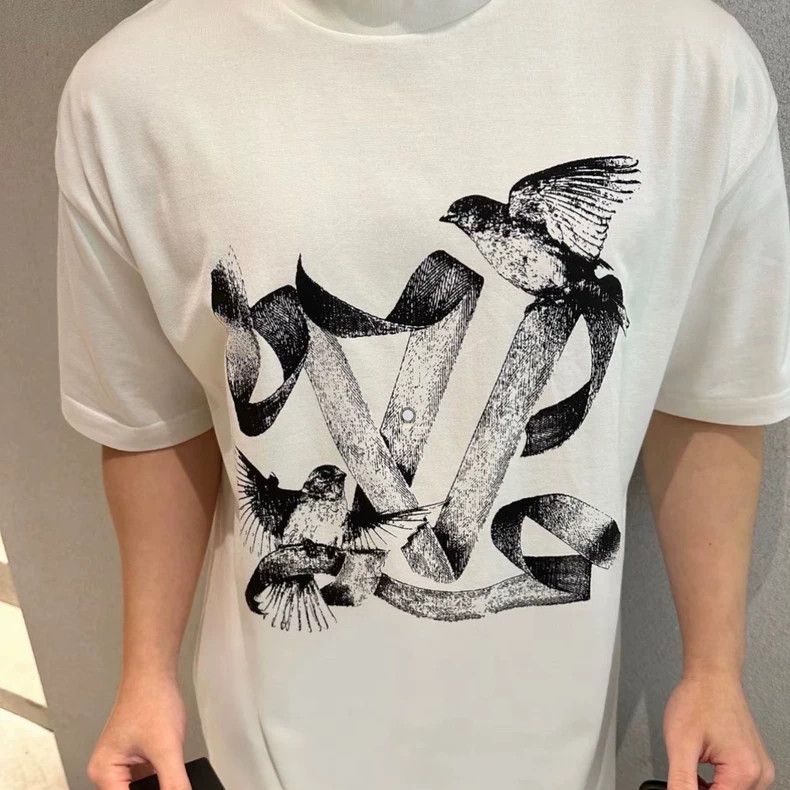 Louis Vuitton Louis Vuitton Peace dove print short sleeve Size US M / EU 48-50 / 2 - 5 Thumbnail
