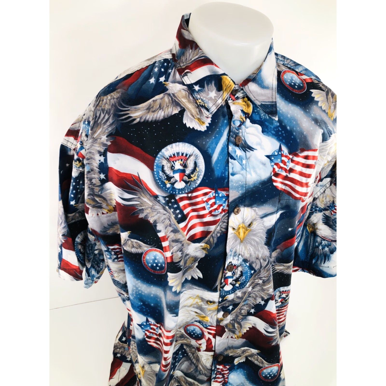 Vintage Nike Shirt 3XL USA Red/White/Blue USA Flag American Eagle 4th of July Button-Up Short Sleeve Mens Shirt Size US XXL / EU 58 / 5 - 2 Thumbnail