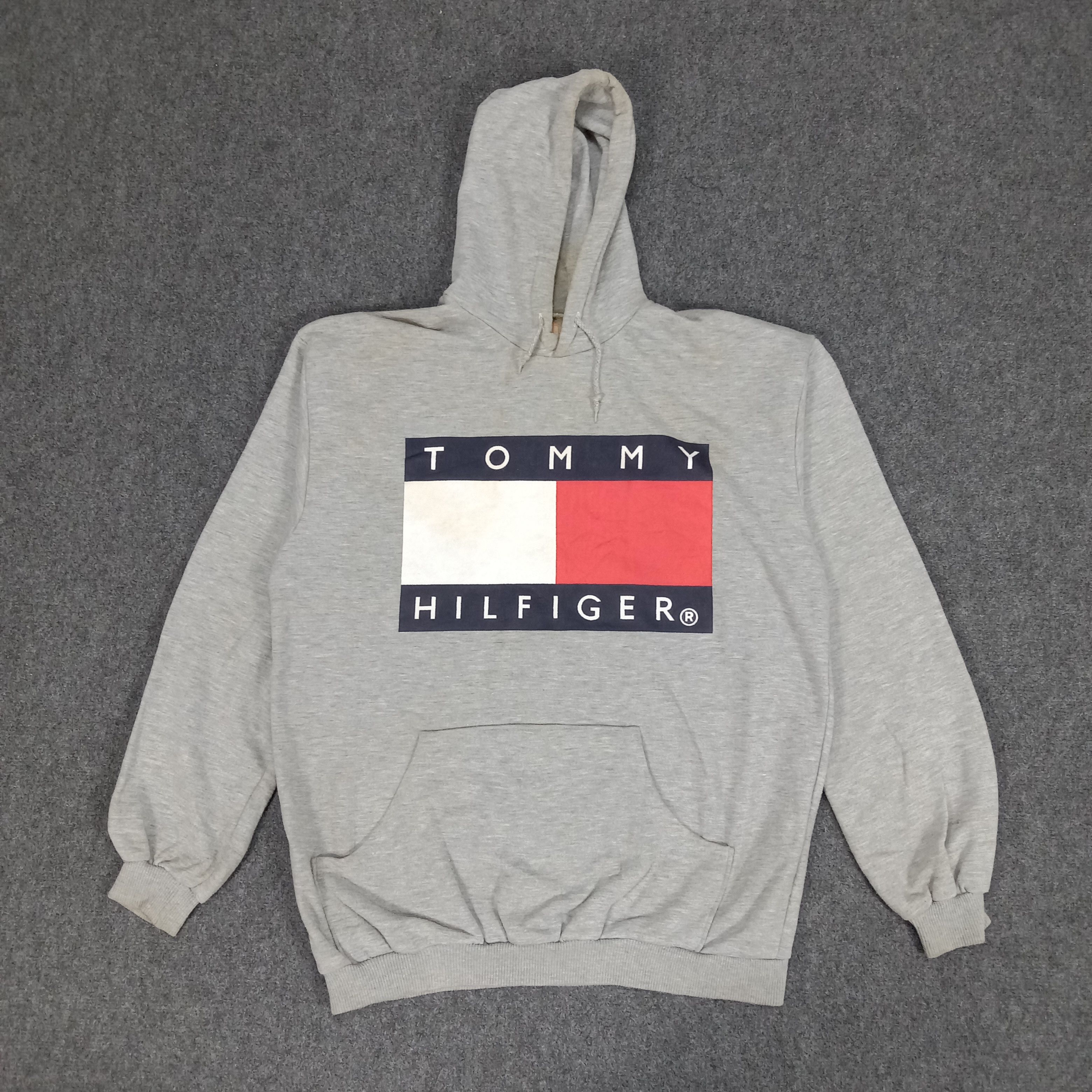 Tommy Hilfiger × Vintage Tommy Hilfiger Designer Brand Big Logo Hoodies Size US L / EU 52-54 / 3 - 1 Thumbnail