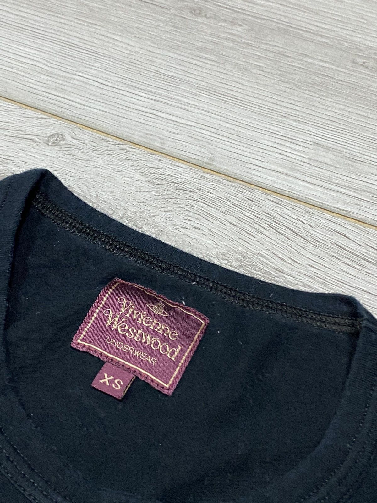 Vivienne Westwood Vivienne Westwood red tab orb vintage t-shirt Size US XS / EU 42 / 0 - 4 Thumbnail