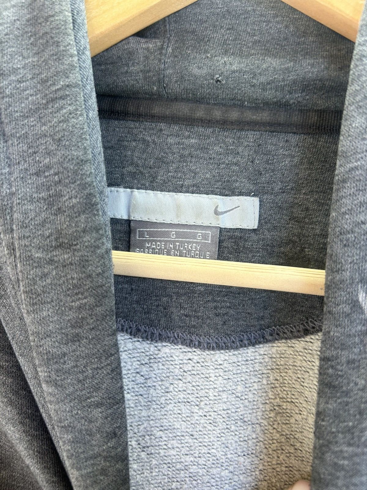 Nike × Vintage Vintage Y2K Nike Hoodie Size L Size US L / EU 52-54 / 3 - 2 Thumbnail