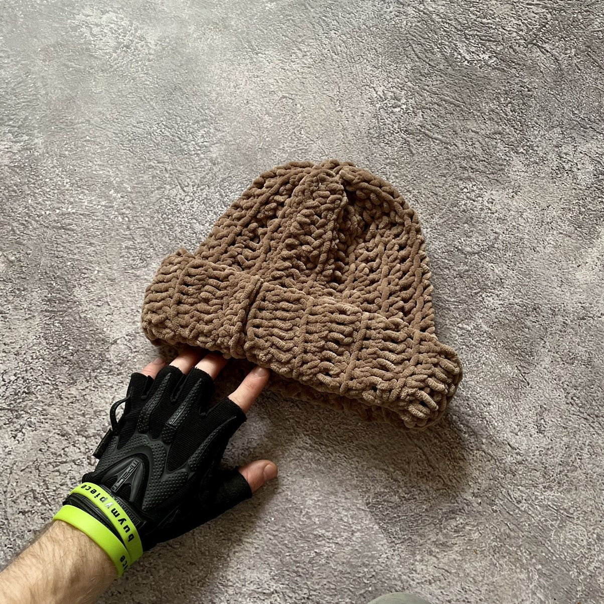 Vintage Vintage 90s Tan Chunky Knit Beanie Mohair Oversized Punk OS Size ONE SIZE - 2 Thumbnail
