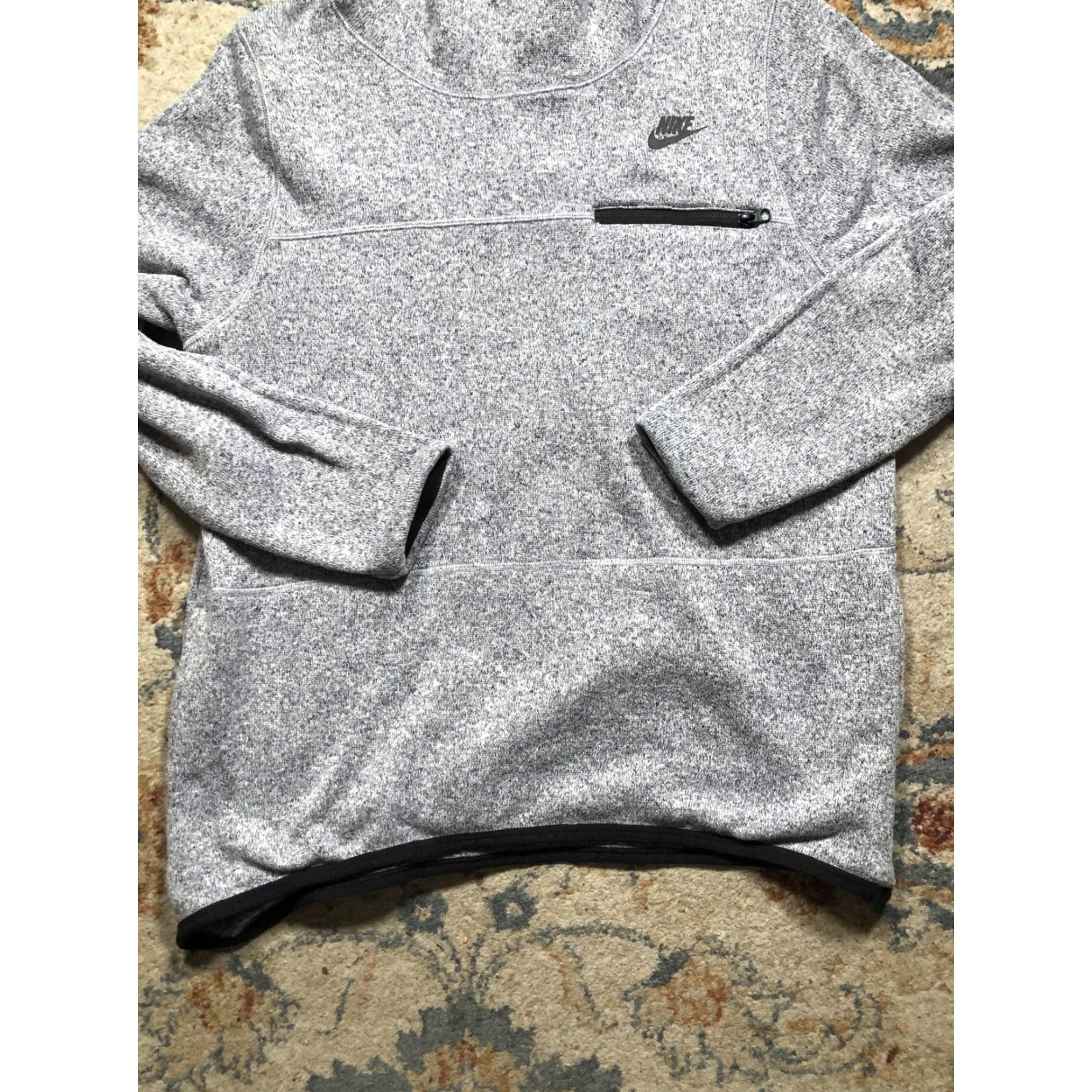 Nike Nike Hoodie Mens XL Gray Pullover Hooded Sweatshirt Zip Chest Pocket Swoosh Logo Size US XL / EU 56 / 4 - 5 Thumbnail