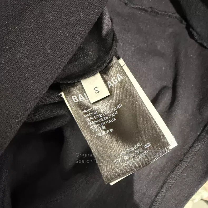 Balenciaga Balenciaga Crew Short Sleeve Size US S / EU 44-46 / 1 - 4 Thumbnail