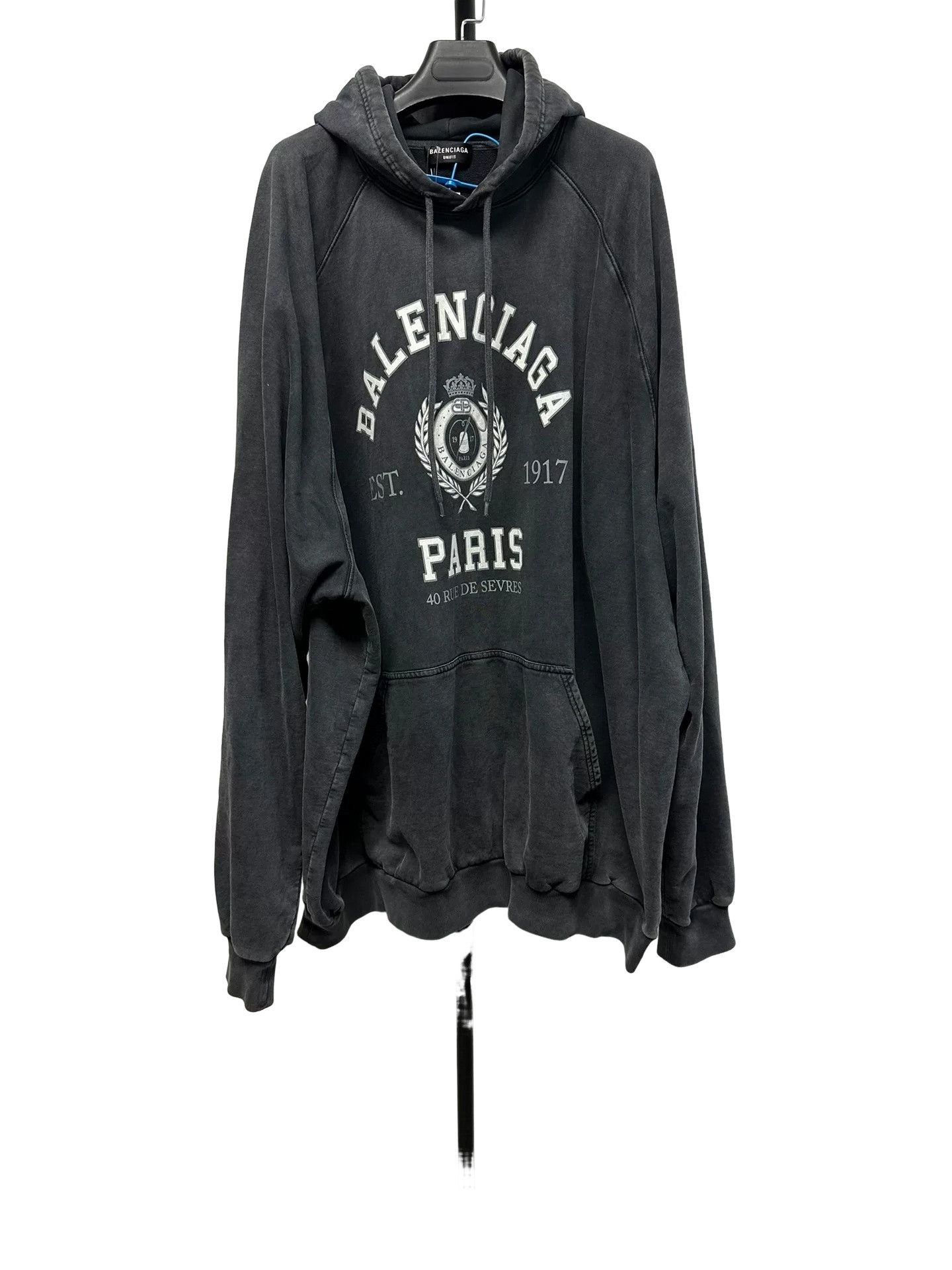 Balenciaga Balenciaga Crest Logo Hoodie Size 3 Size US L / EU 52-54 / 3 - 1 Thumbnail