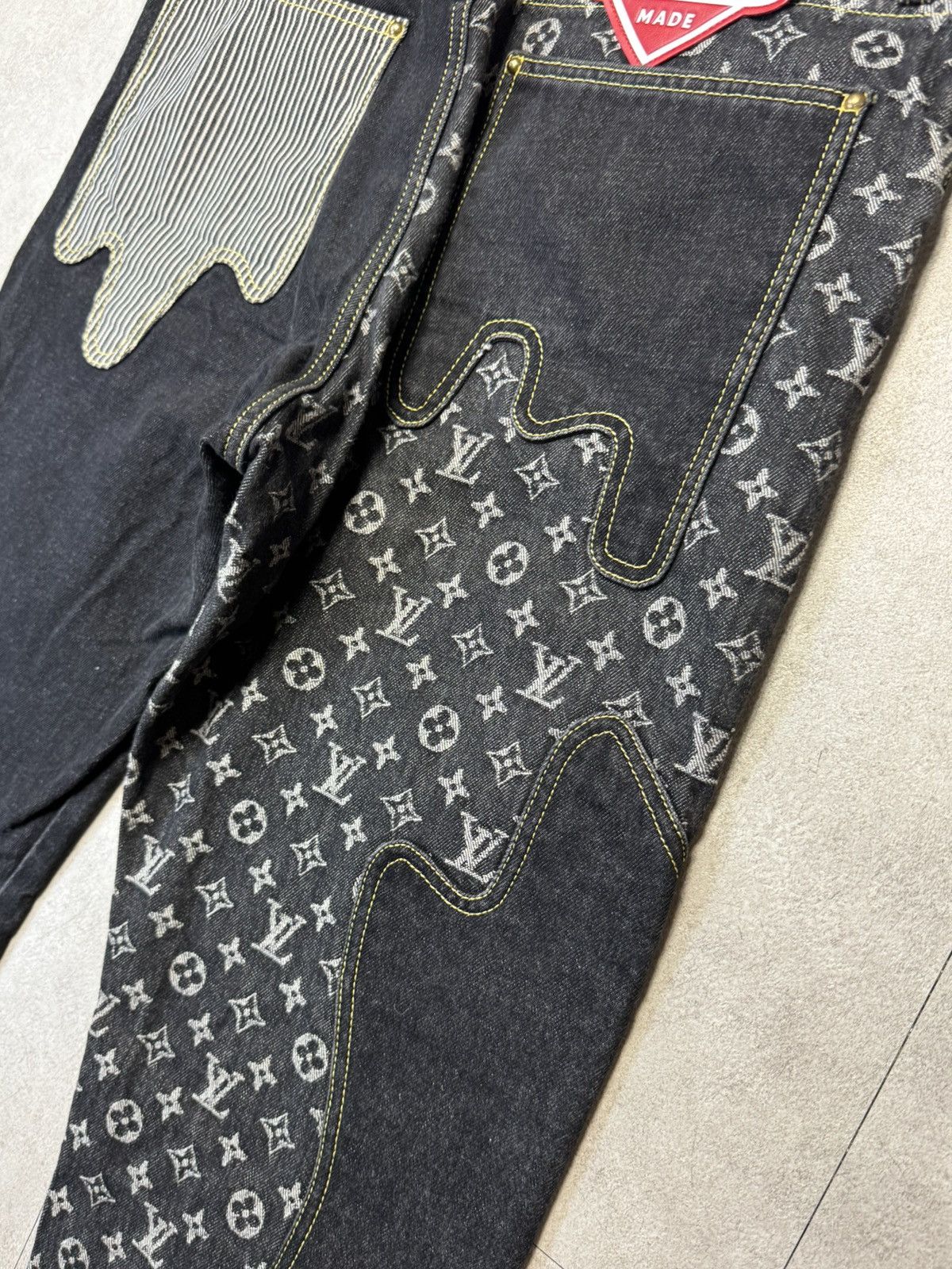 Louis Vuitton × Nigo LV x Nigo Louis Vuitton Made Crazy Monogram Jeans Size US 32 / EU 48 - 7 Thumbnail