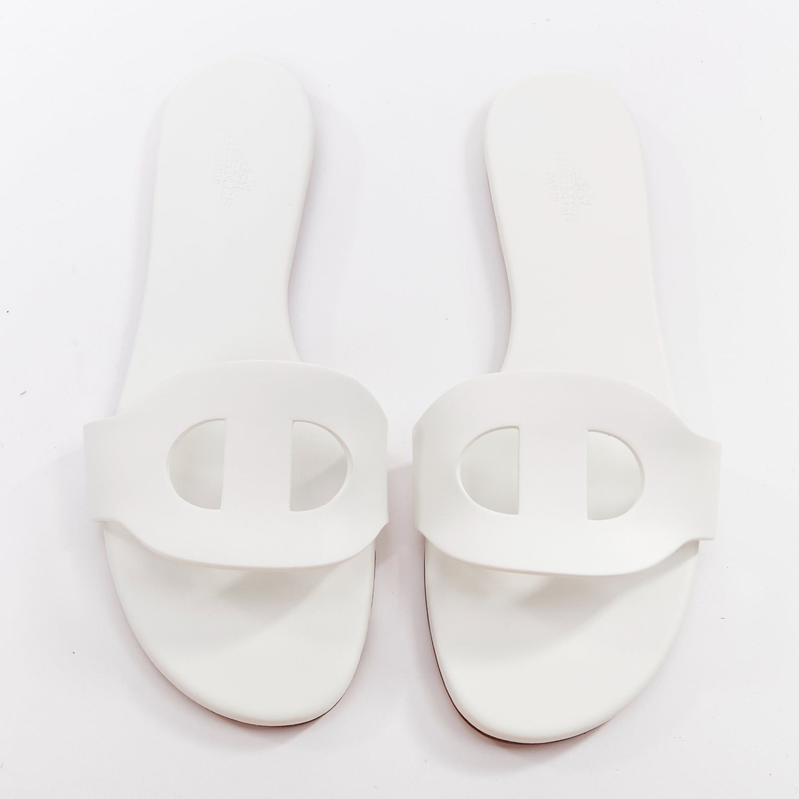 Hermes HERMES Lisboa Chaine d‚ÄôAncre white leather cut out flat sandal slippers EU37.5 Size US 7.5 / IT 37.5 - 1 Thumbnail