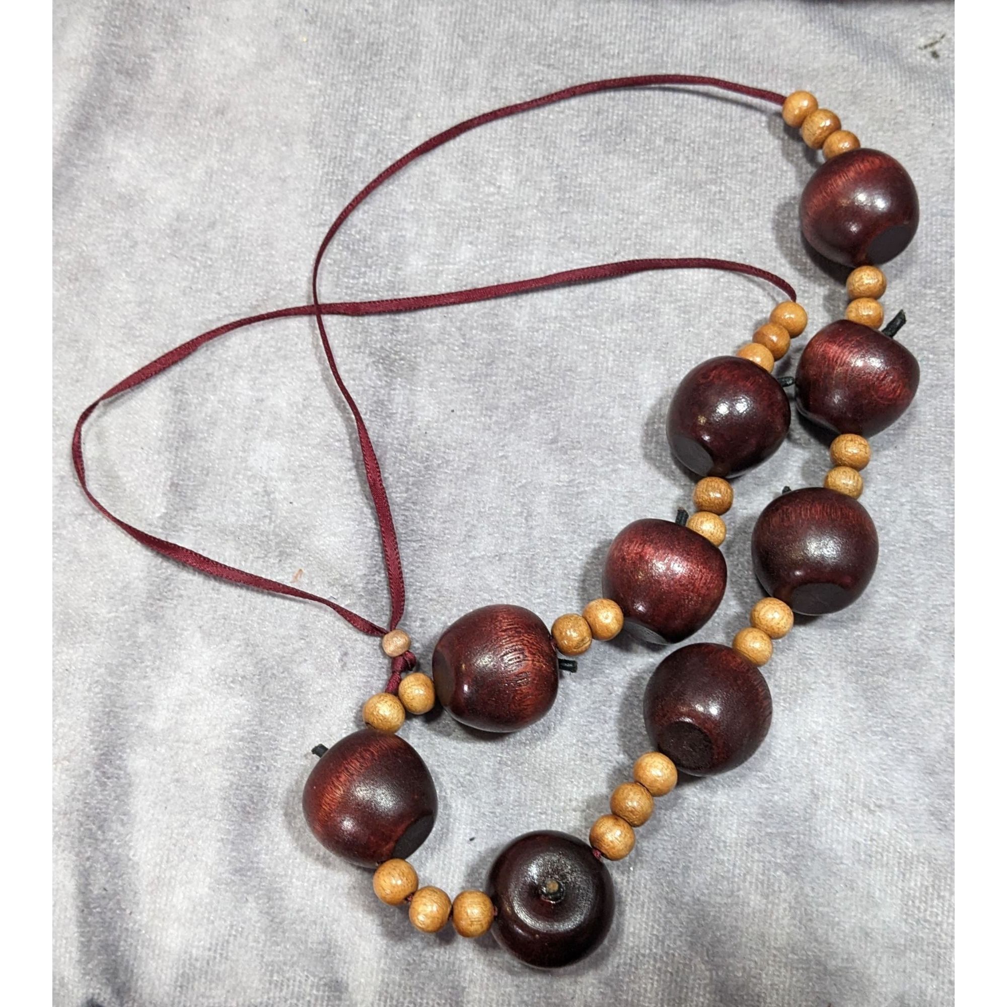 Other Vintage Wooden Apple Beaded Teacher Necklace Size ONE SIZE - 8 Thumbnail