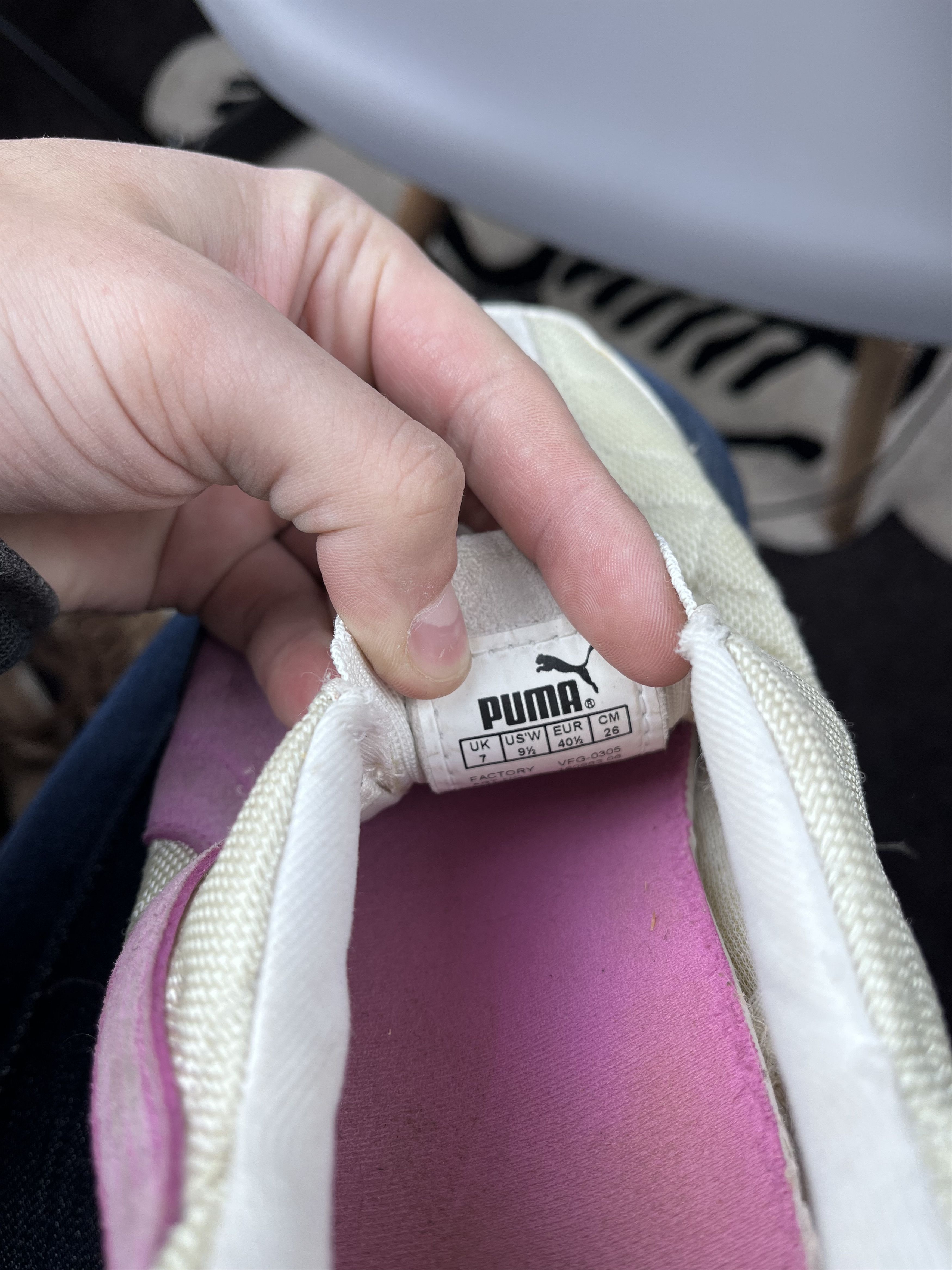 Puma Puma Slip-On Racing Shoes White Pink Low Profile Rare 40 siz Size US 7 / EU 40 - 12 Thumbnail