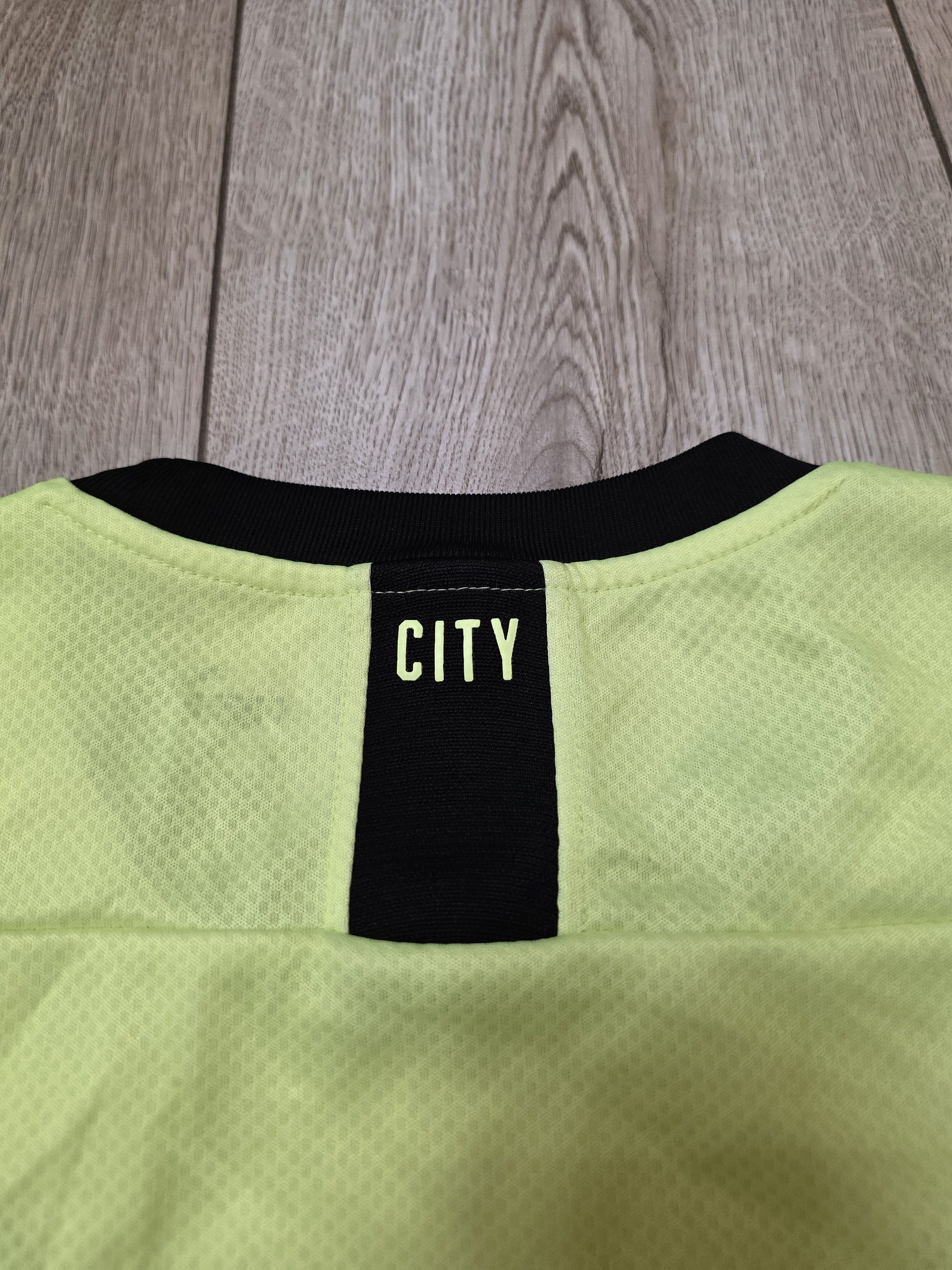 Puma MANCHESTER CITY 2019 2020 THIRD FOOTBALL SHIRT SOCCER JERSEY Size US M / EU 48-50 / 2 - 5 Thumbnail