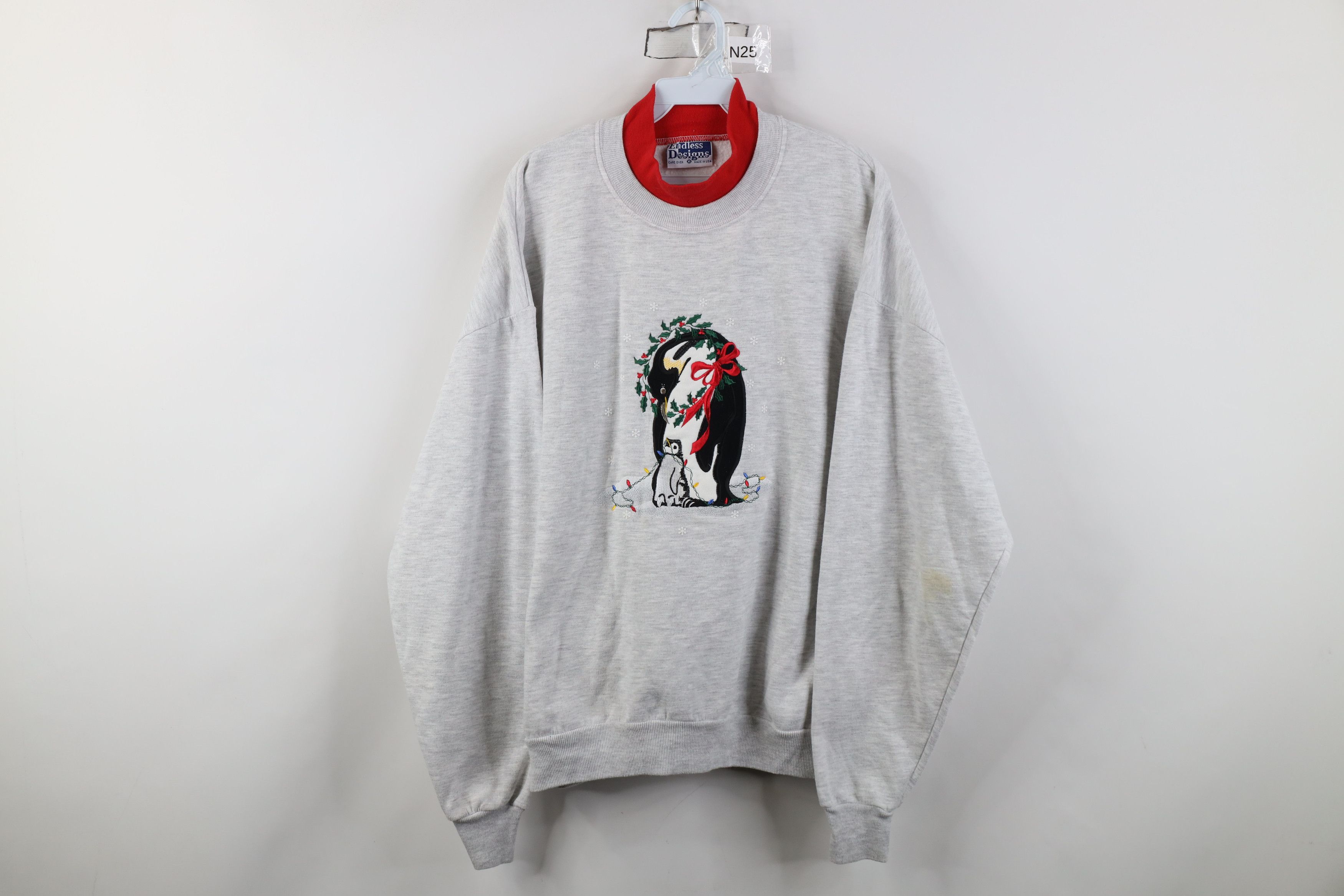 Vintage Vintage 90s Streetwear Christmas Penguin Mock Sweatshirt Size XL / US 12-14 / IT 48-50 - 1 Thumbnail