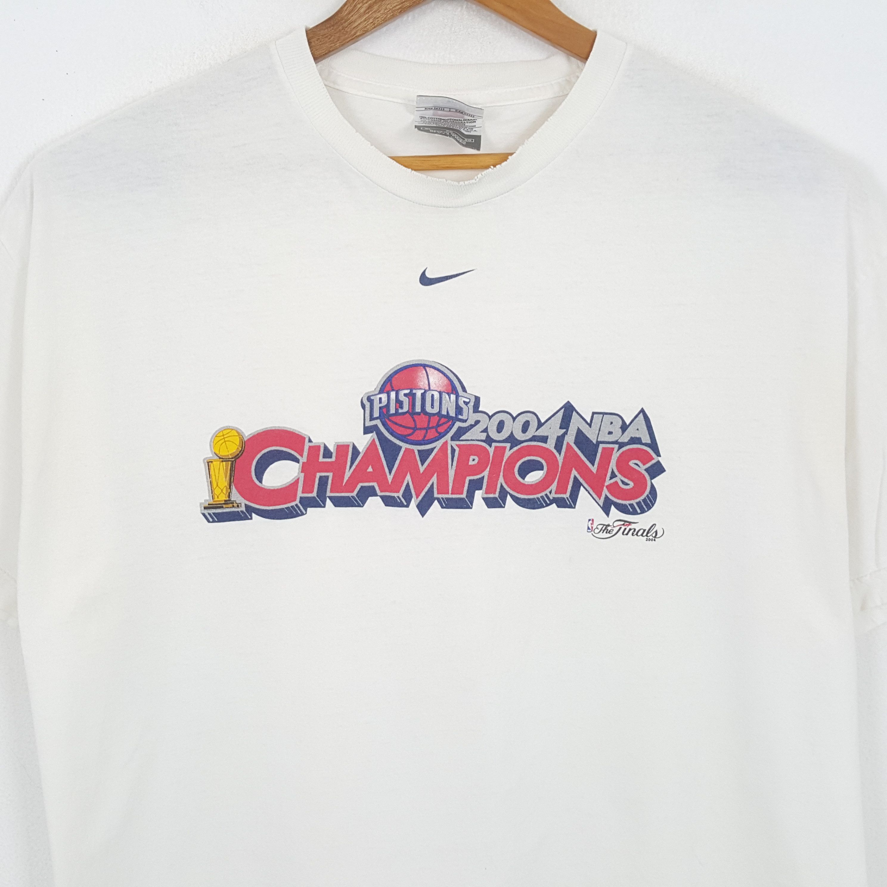 NBA × Nike × Vintage Vintage NIKE PISTON NBA 2004 American Basketball T-Shirts Size US XXL / EU 58 / 5 - 2 Thumbnail
