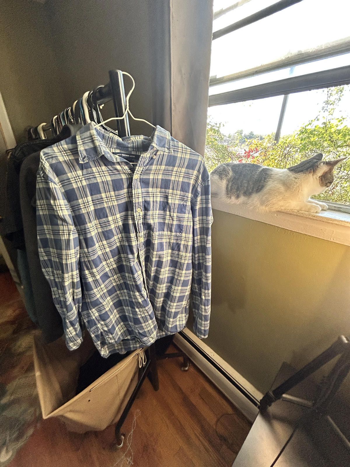 Old Navy Old Navy Slim Fit Blue Plaid Casual Shirt - Medium Size US M / EU 48-50 / 2 - 1 Thumbnail