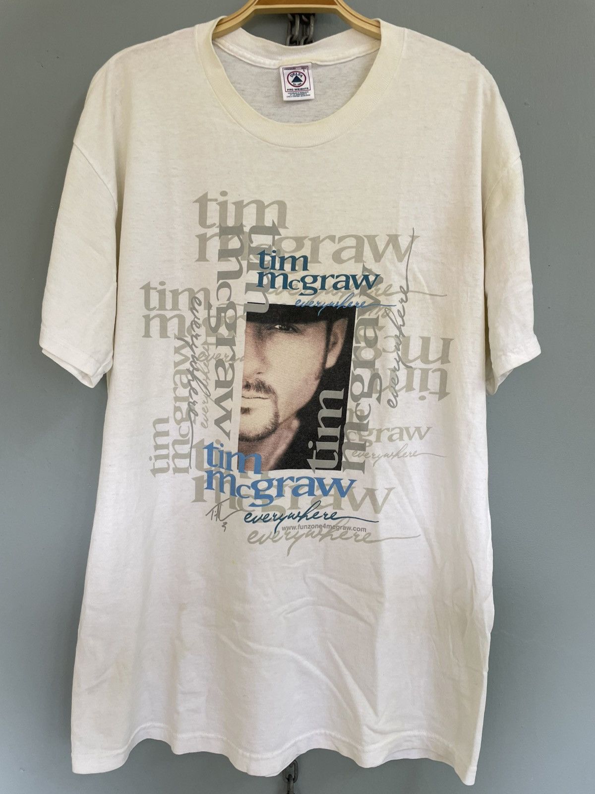 Band Tees Vintage 90s Tim Mcgrow everywhere country music t shrt Size US L / EU 52-54 / 3 - 3 Thumbnail