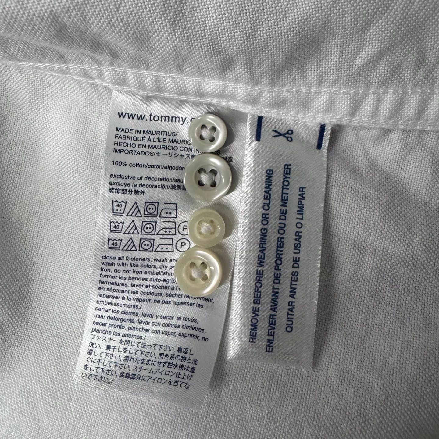 Tommy Hilfiger Tommy Hilfiger White H Logo Shirt Q10 Size US L / EU 52-54 / 3 - 5 Thumbnail