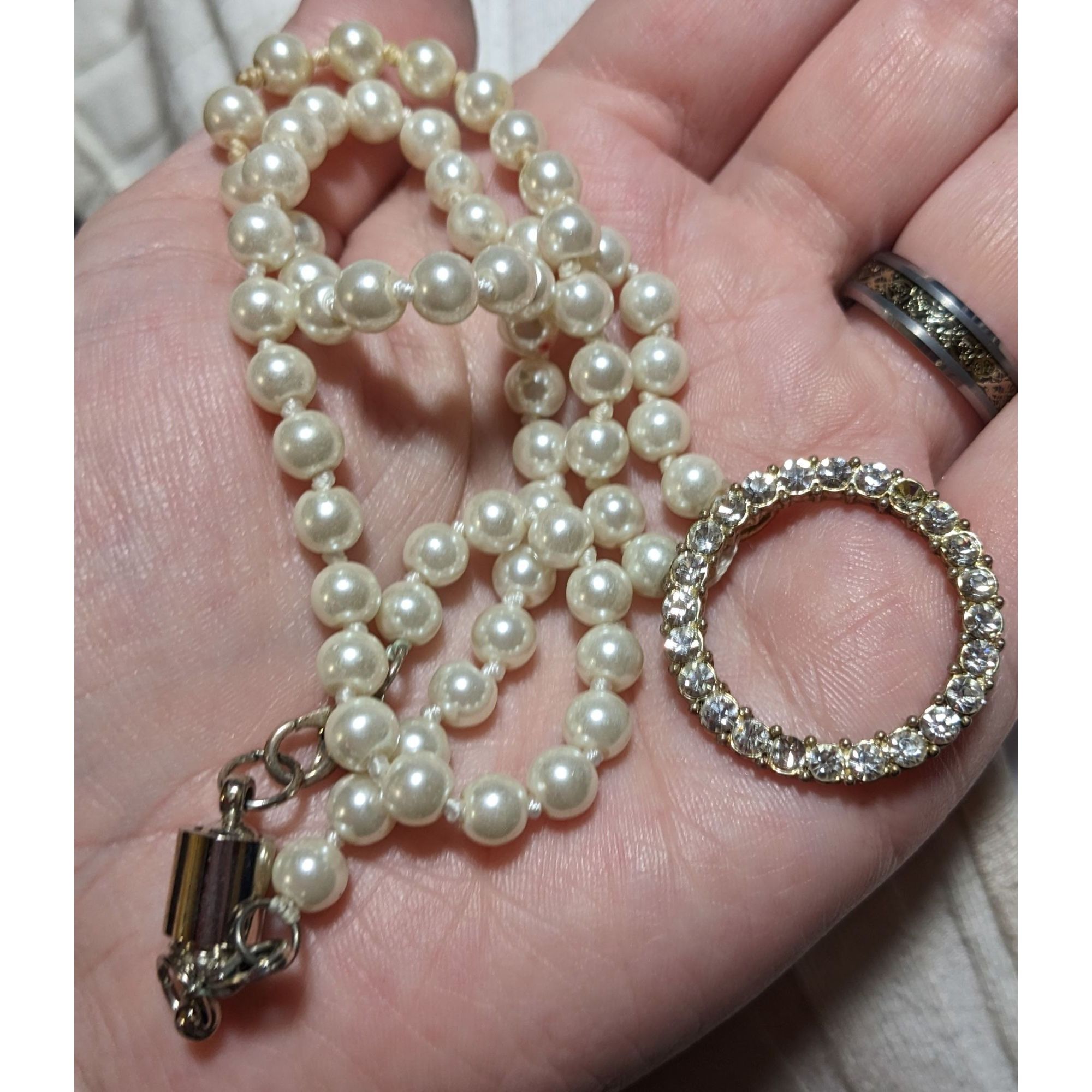 Other Elegant Glam Pearl Rhinestone Open Pendant Necklace Size ONE SIZE - 8 Thumbnail