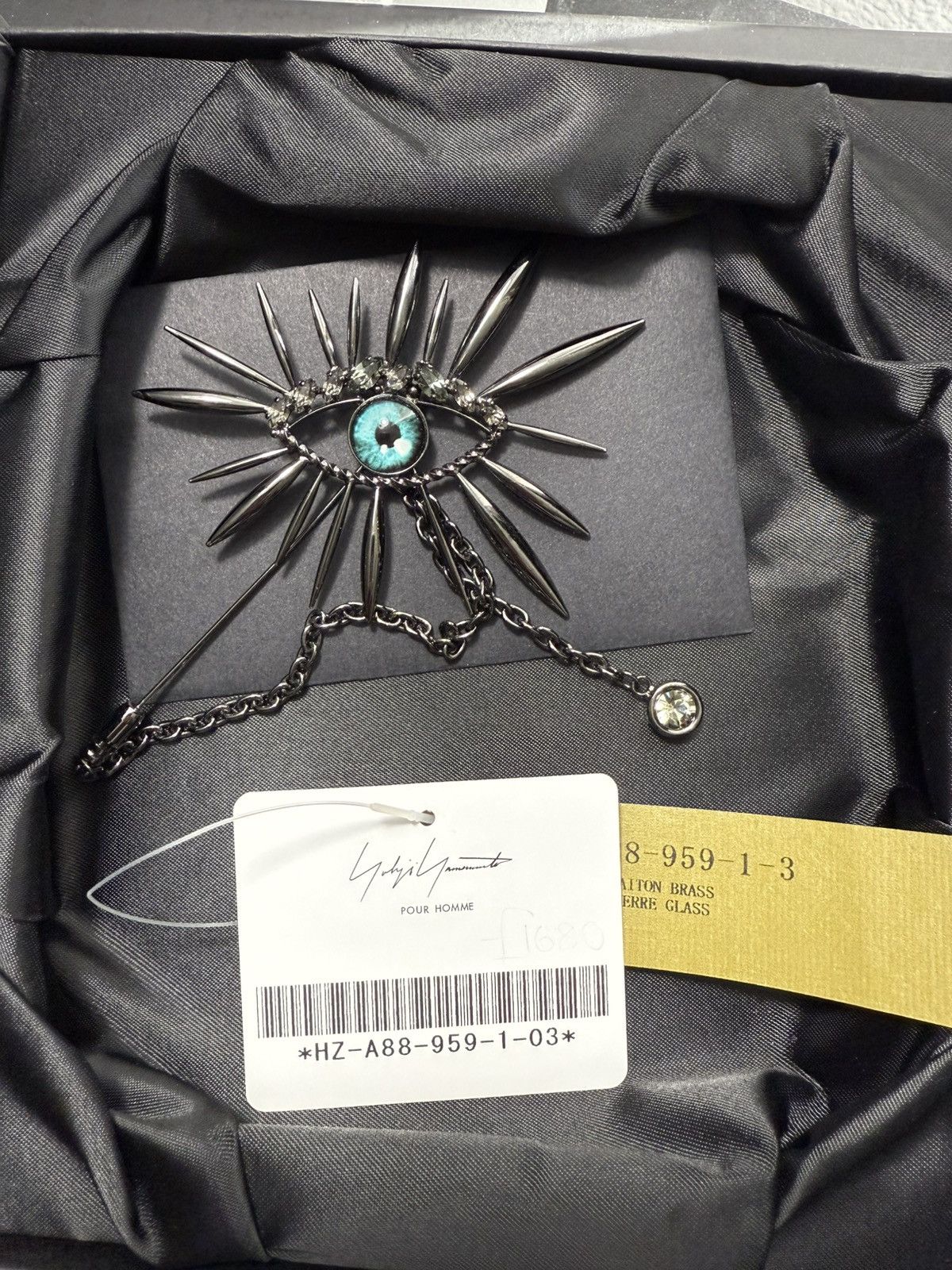 YYPH 23SS Runway Marfa Eye Brooch