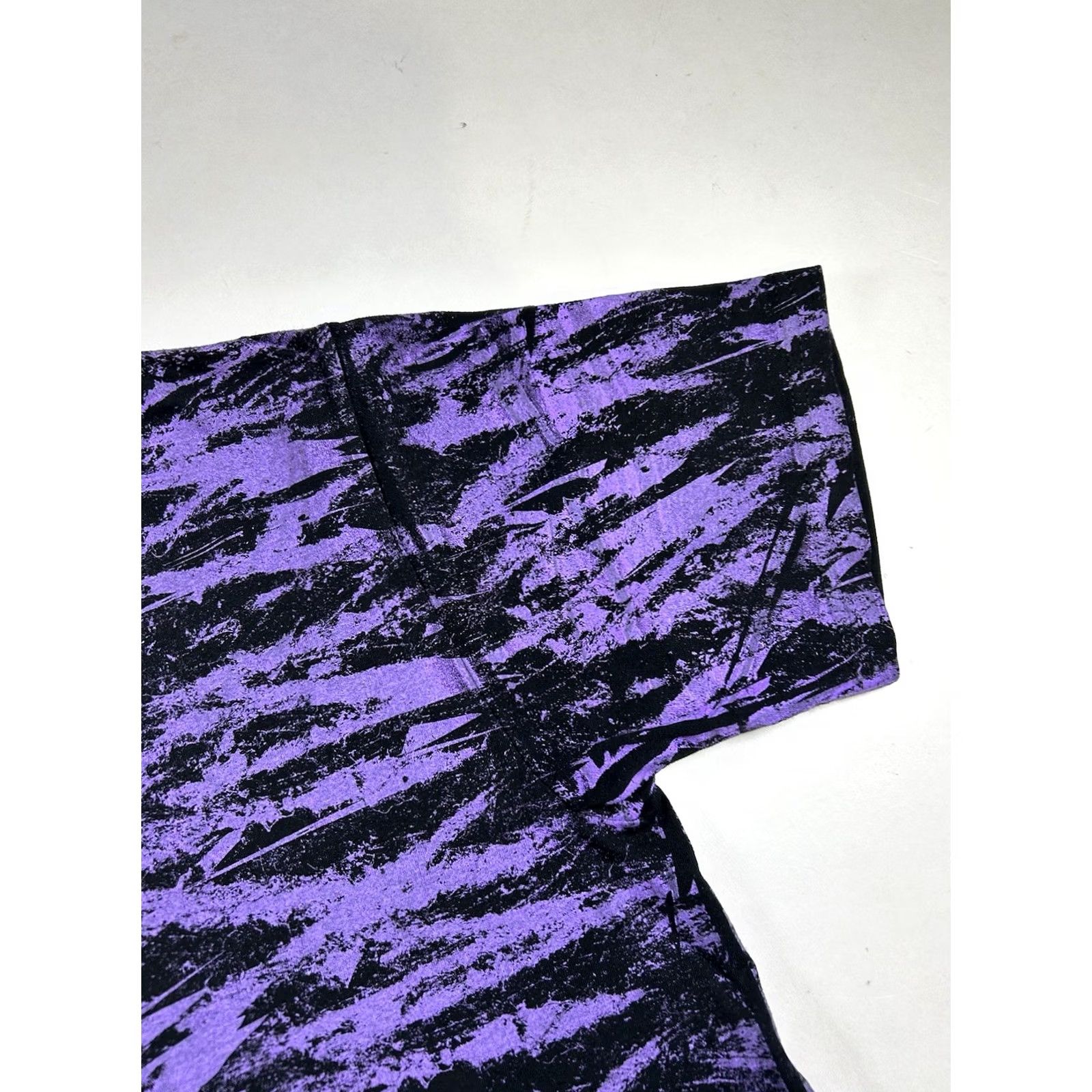 J Brand Tony Hawk Brand Skateboard Skate Tee Medium Purple and Black Hawk Skateboarding Size US M / EU 48-50 / 2 - 5 Thumbnail