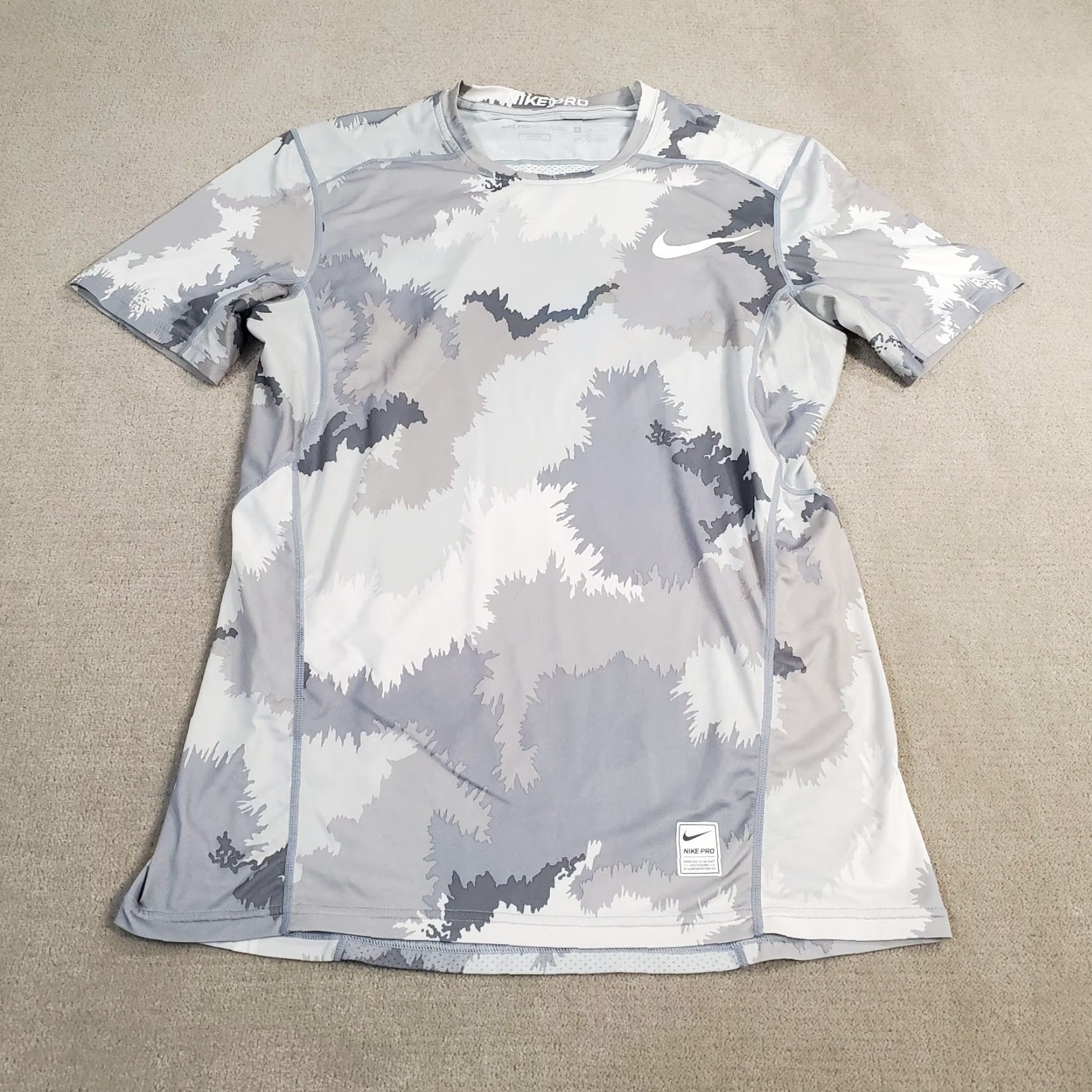 Nike Nike Pro Hypercool Shirt Mens M Gray Camo Fitted Performance Stretch 801805 Size US M / EU 48-50 / 2 - 2 Thumbnail