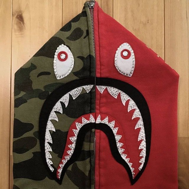 Bape × Swarovski 🔥XL🔥 BAPE Swarovski shark full zip hoodie a bathing ape Size US XL / EU 56 / 4 - 3 Thumbnail