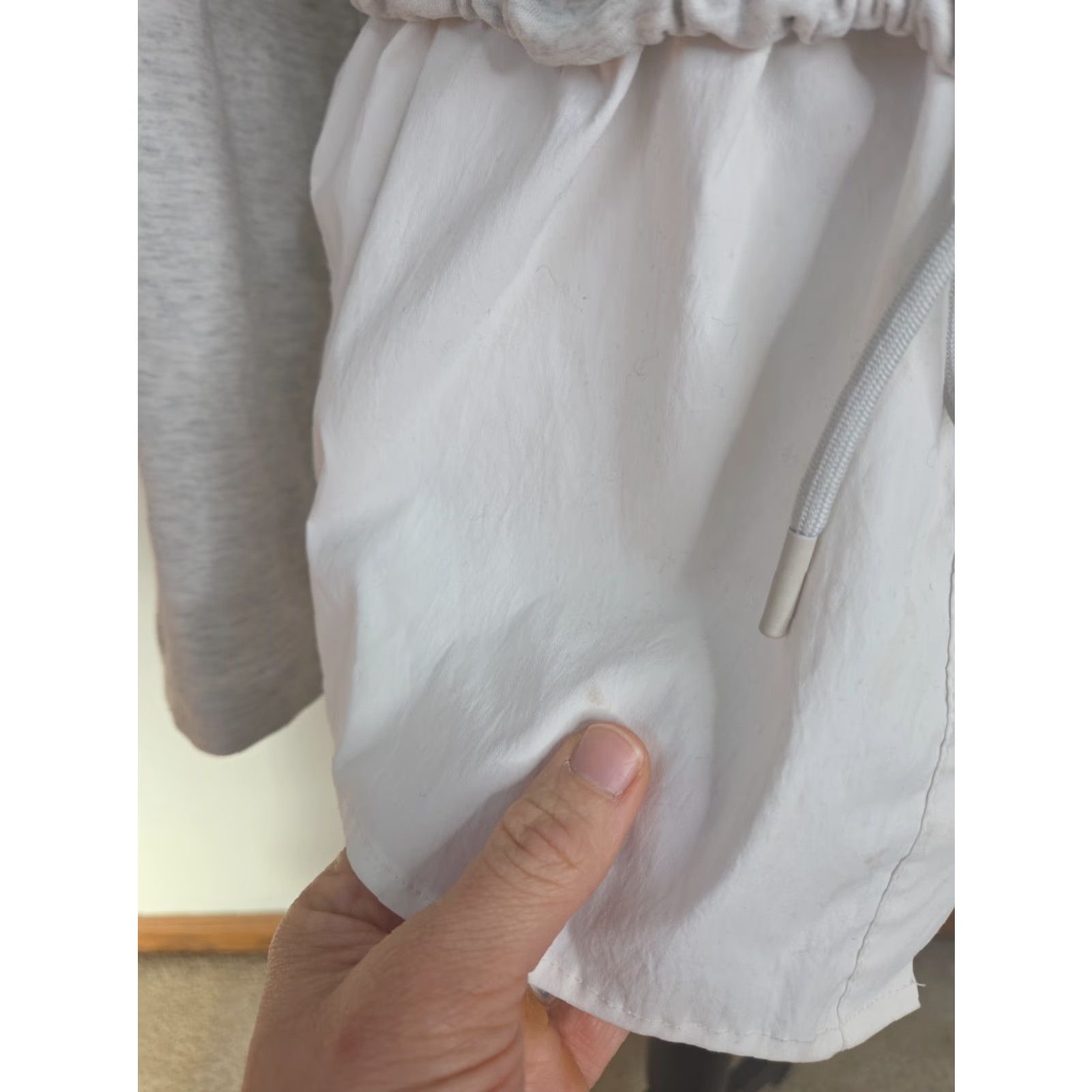 Athleta Athleta Hoodie Womens Small Tie Waist Poplin Gray White Sweatshirt Top Pullover Casual Activewear Size S / US 4 / IT 40 - 3 Thumbnail
