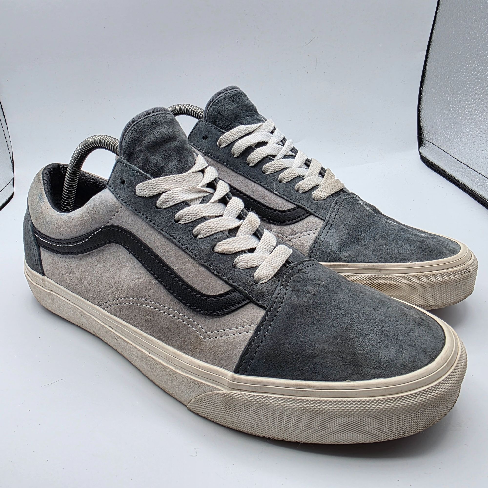 VANS Old Skool Low Pig Suede Mens Size 10.5 Gray Utility Tur