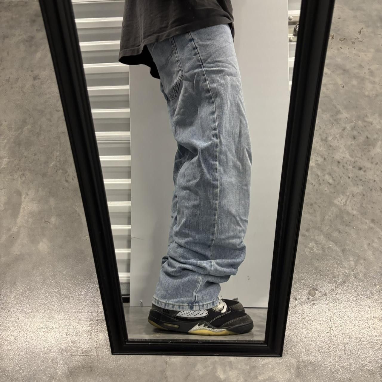 Japanese Brand × Vintage Crazy Vintage Y2K/2000s Light Wash Essential Denim Jeans! Size US 31 - 2 Thumbnail