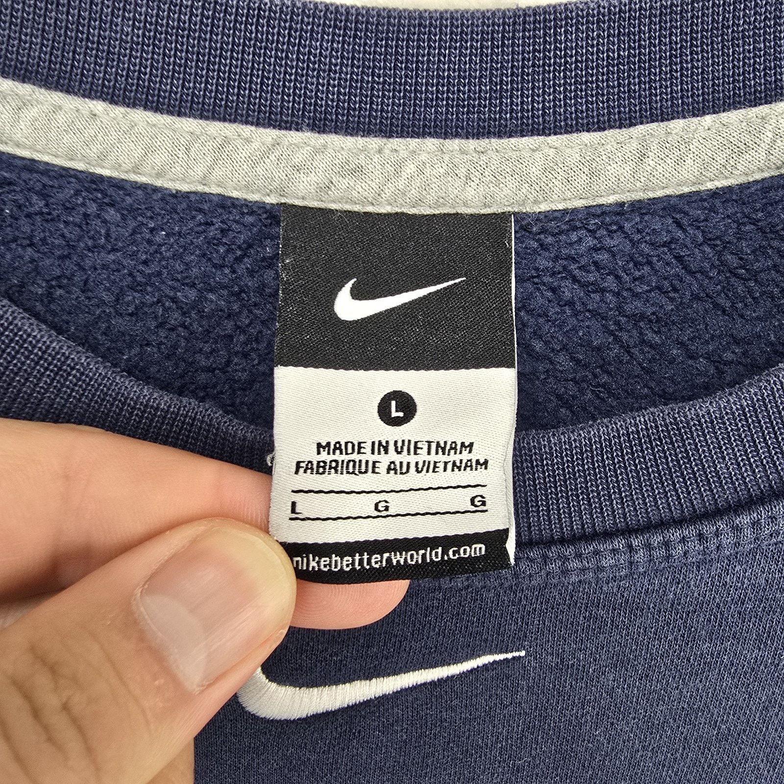 Nike Nike US Navy Football Sweatshirt Large Center Swoosh Y2K Vtg Size US L / EU 52-54 / 3 - 5 Thumbnail