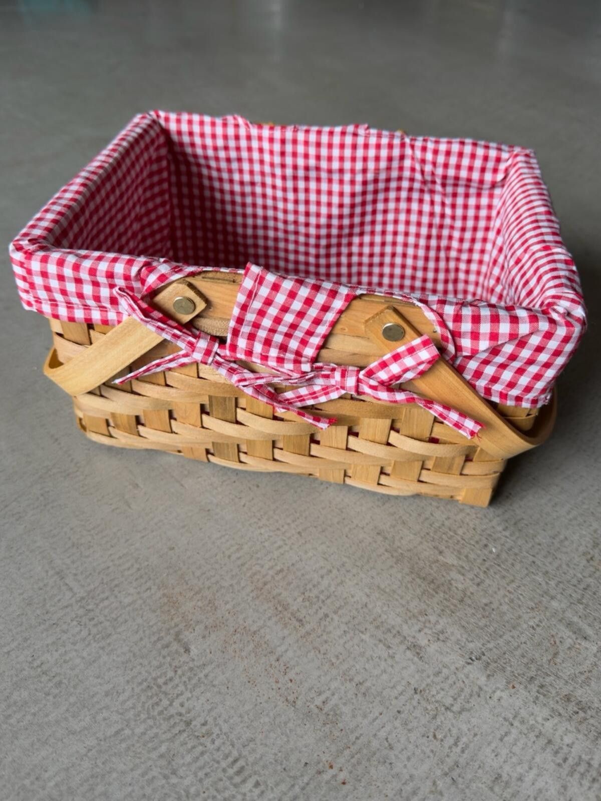 Other Woven Picnic Basket / Gingham Lined / Wooden Handle / Red Size ONE SIZE - 5 Thumbnail