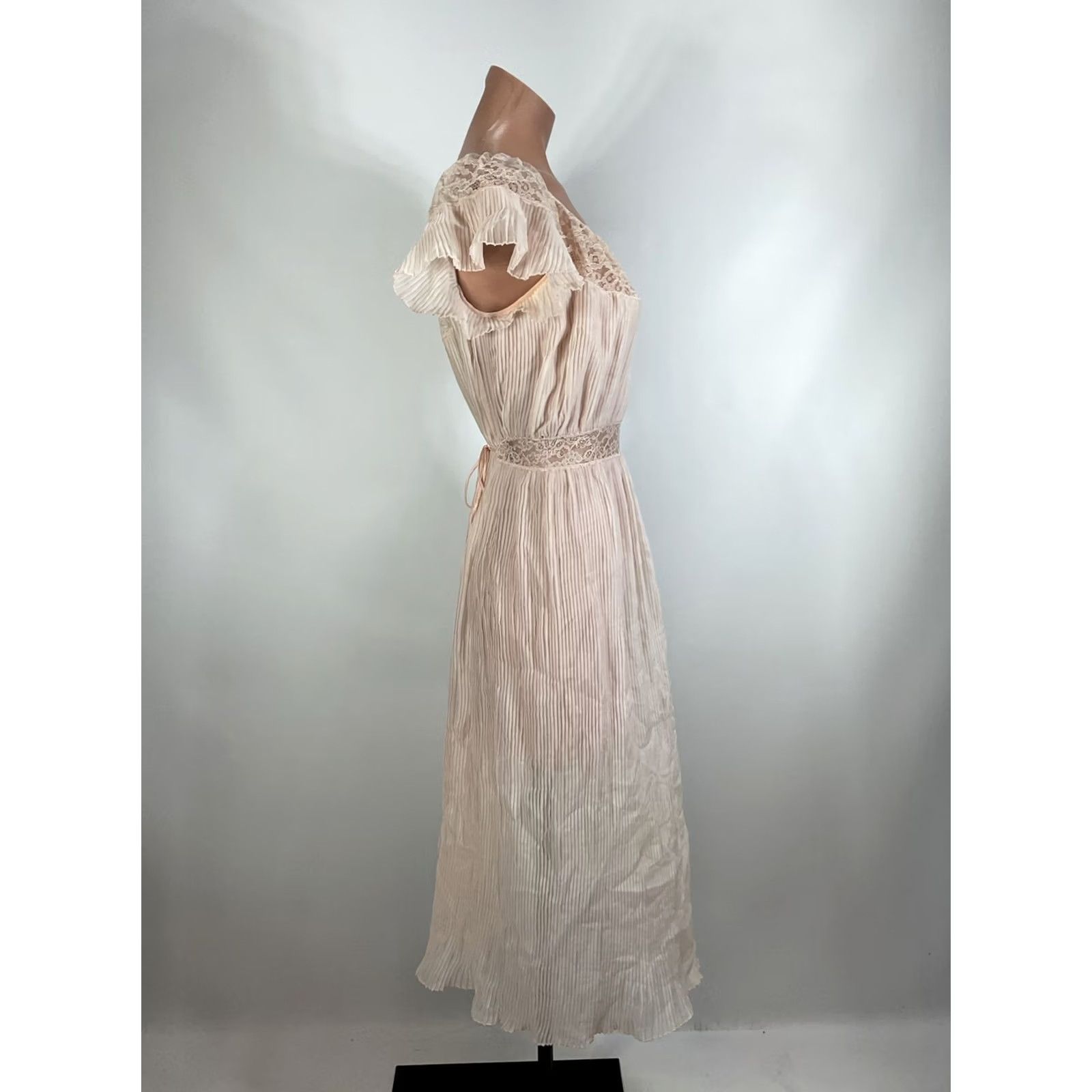 Vintage VINTAGE 40s Pink Crepe Slip Dress Ribbed Lace Gown Cap Sleeve PLUS 18 Barbizon Womens Size XXL / US 16-18 / IT 52-54 - 6 Thumbnail