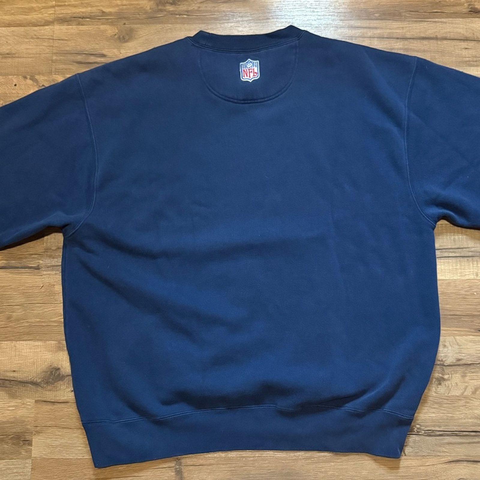 Nike 90s Nike Team Cowboys NFL Center Swoosh Crewneck Sweatshirt Size US L / EU 52-54 / 3 - 4 Thumbnail