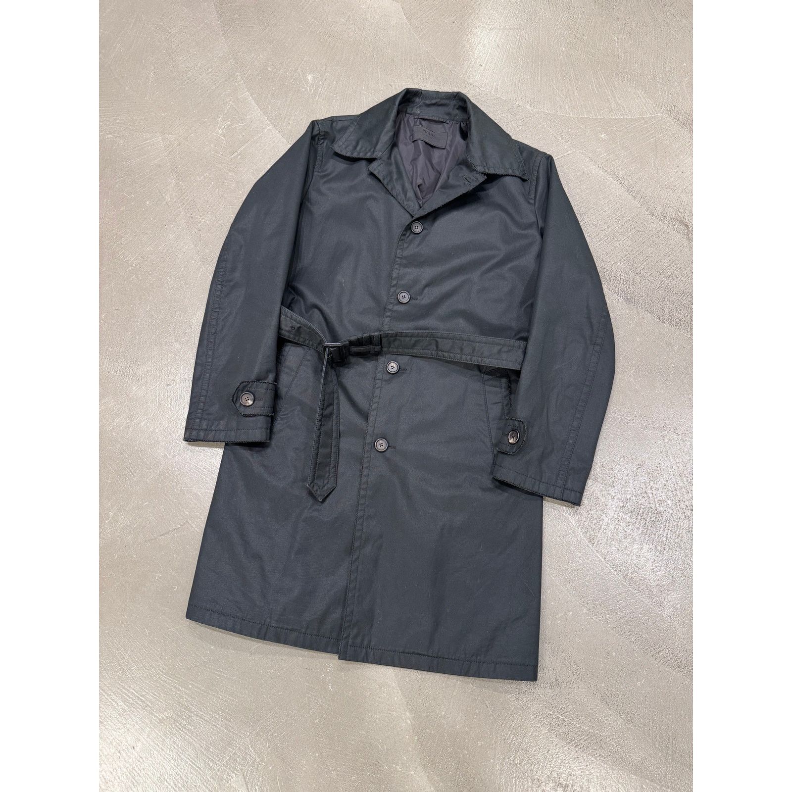 Prada 2010s Prada heavy cotton trench coat Size US M / EU 48-50 / 2 - 2 Thumbnail