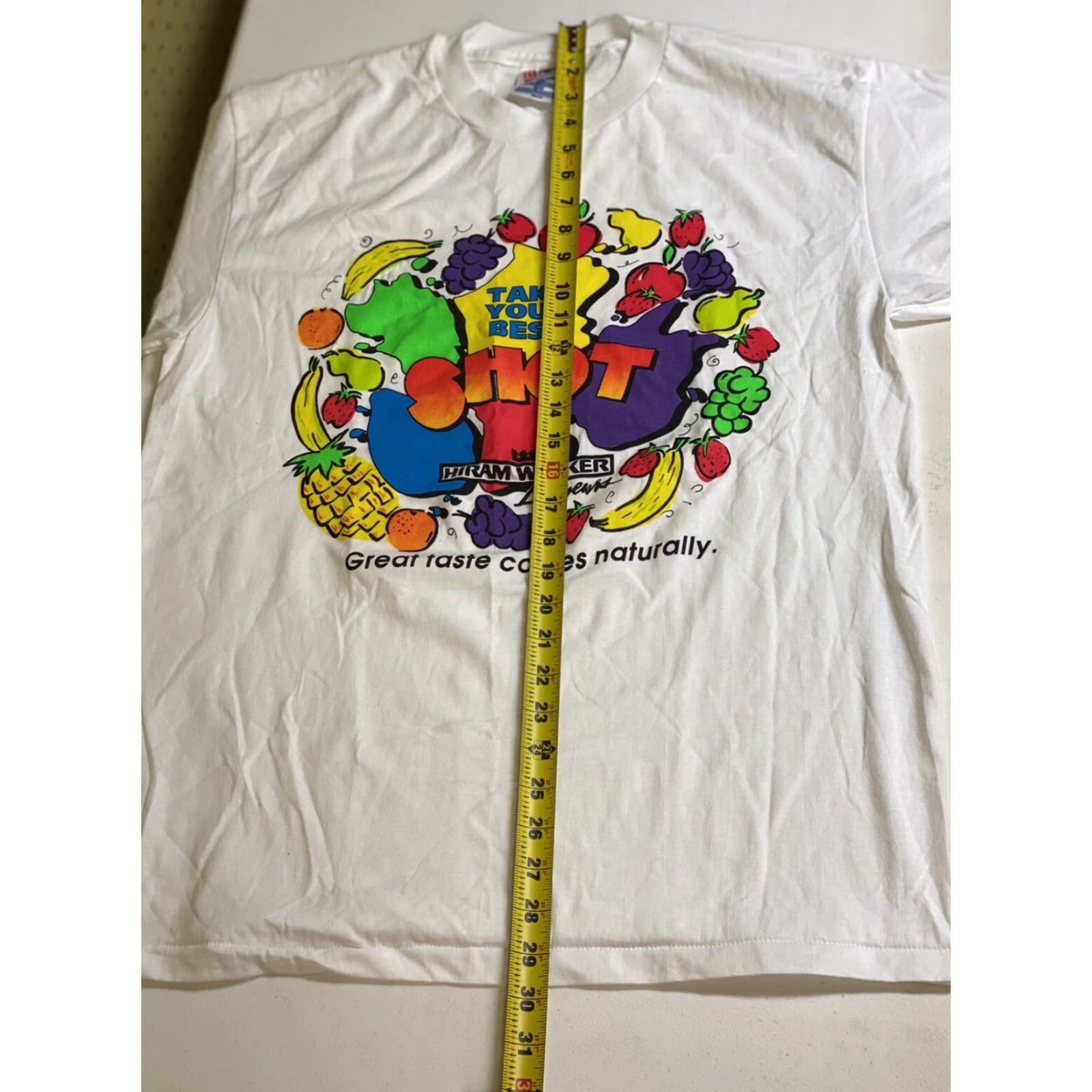 Vintage VINTAGE Mens Large T-Shirt Hiram Walker Booze Liqueurs 90s White Short Sleeve Crew Neck Single Stitch Cotton Blend Mens Size US L / EU 52-54 / 3 - 8 Thumbnail