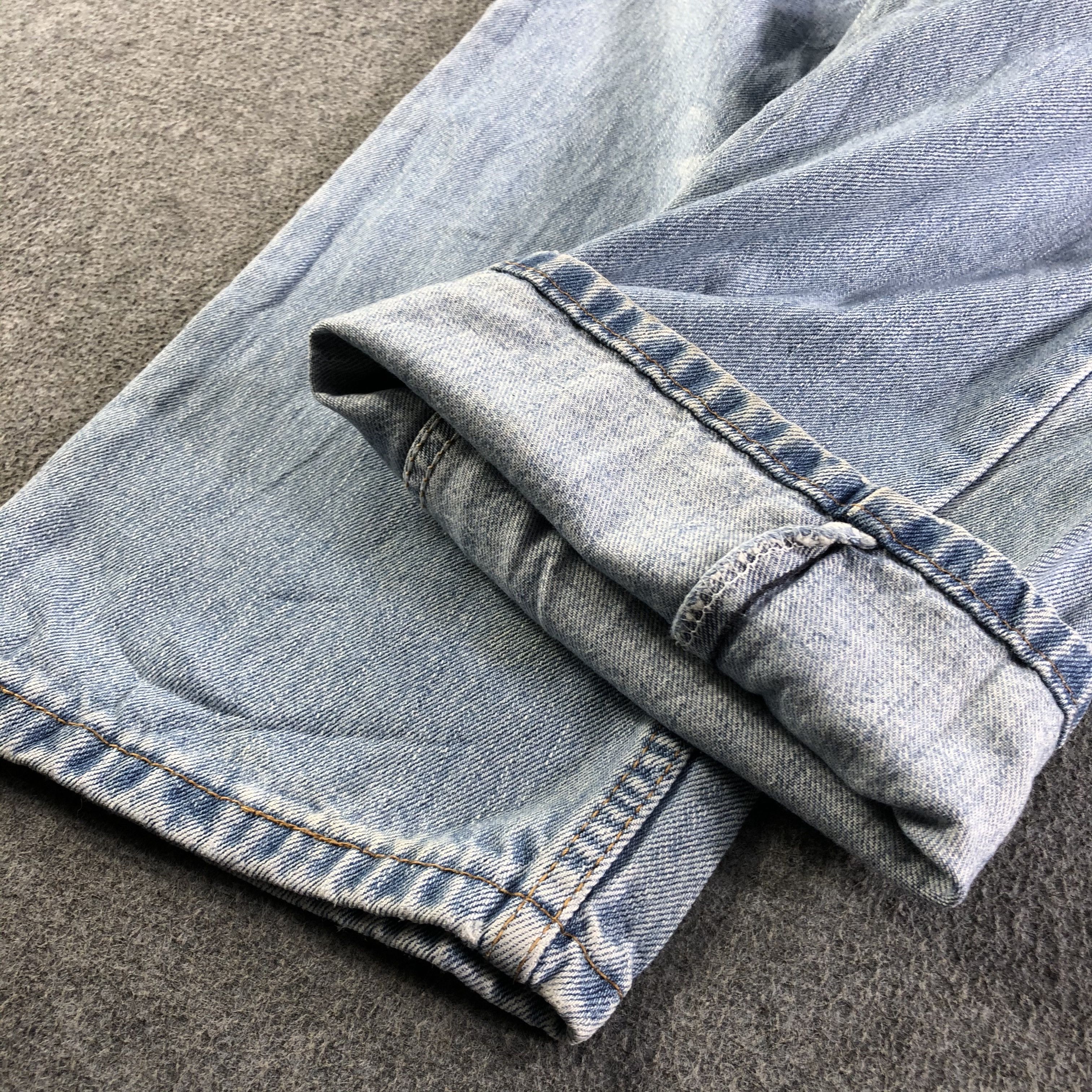 Levi's Vintage Blue Wash Levis 505 Jeans-J4419 Size US 37 - 6 Thumbnail