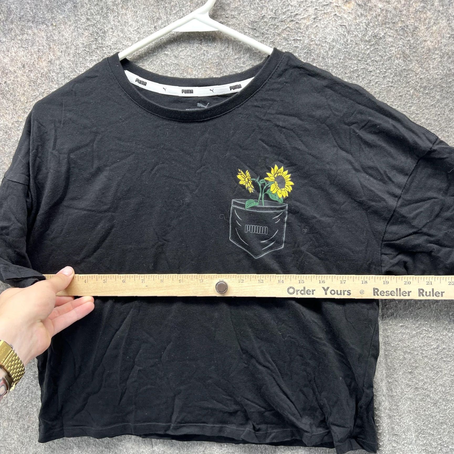 Puma PUMA Shirt Womens Small Black Sunflower Pocket Graphic Crop Top Casual Tee Size S / US 4 / IT 40 - 4 Thumbnail