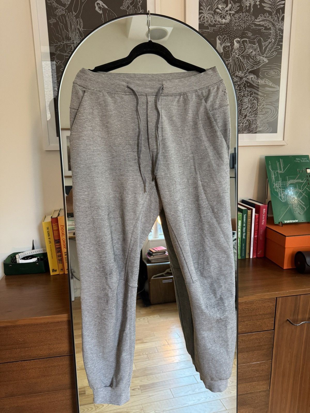 Lululemon Lululemon sweatpants Size US 32 / EU 48 - 1 Thumbnail