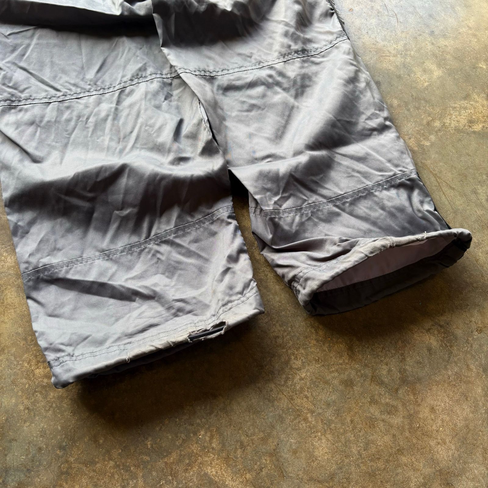 Nike Essential Y2K Nike Tech Baggy Track Pants Size Small Size US 30 / EU 46 - 2 Thumbnail