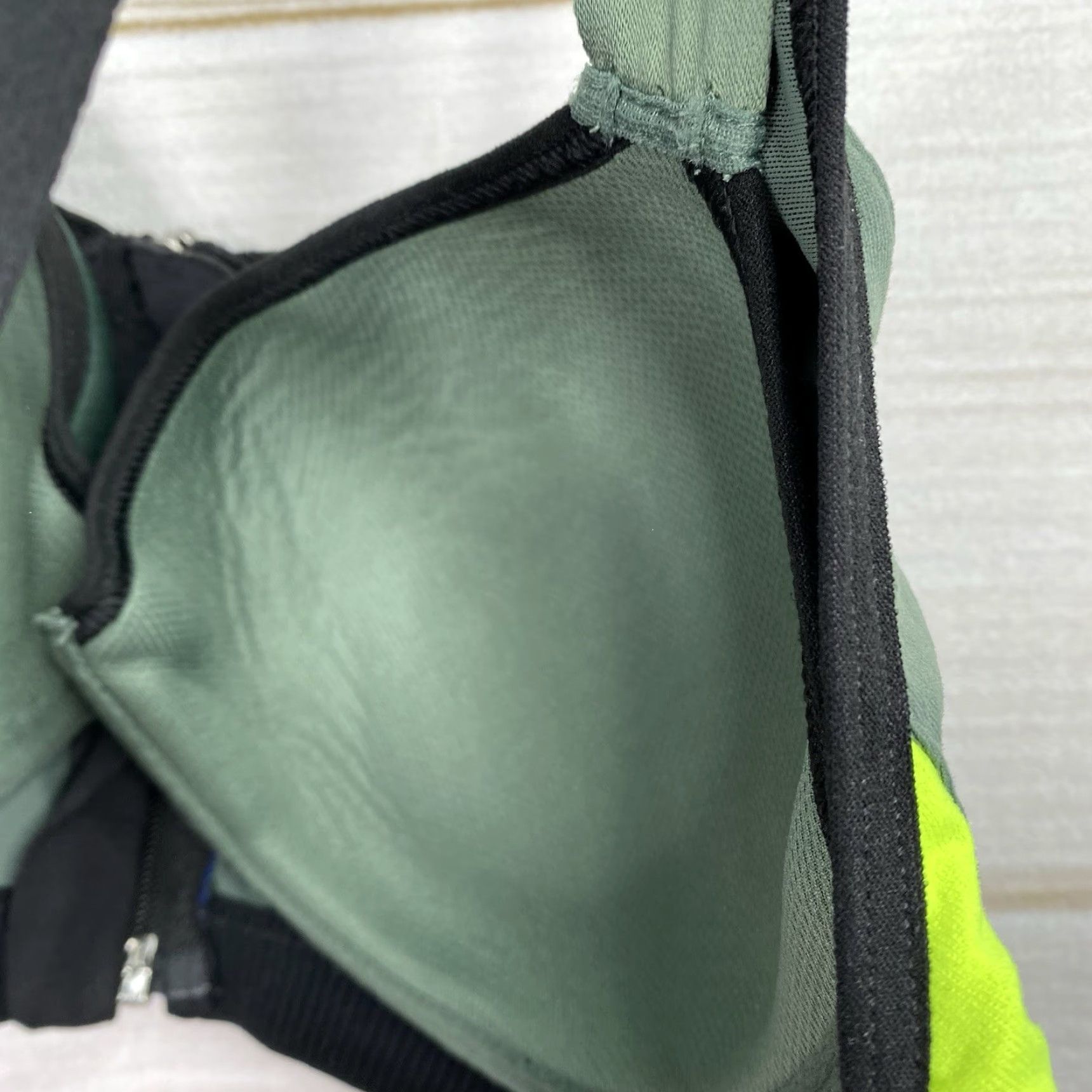 Victoria's Secret Victoria's Secret Sports Bra 34D Multicolor Zip Front T Back Lined Support Gym Shirt Size ONE SIZE - 4 Thumbnail