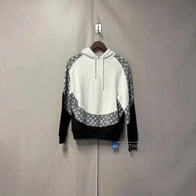 Louis Vuitton Louis Vuitton Women's S Size White Cotton Hoodie . Size S / US 4 / IT 40 - 1 Thumbnail