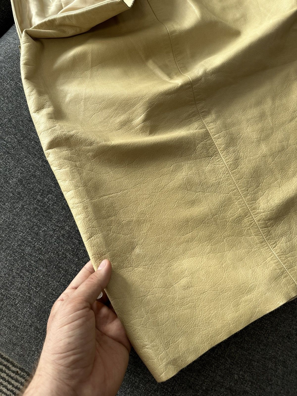 Versace Vintage 90s Versace leather skirt Size 27" / US 4 / IT 40 - 4 Thumbnail