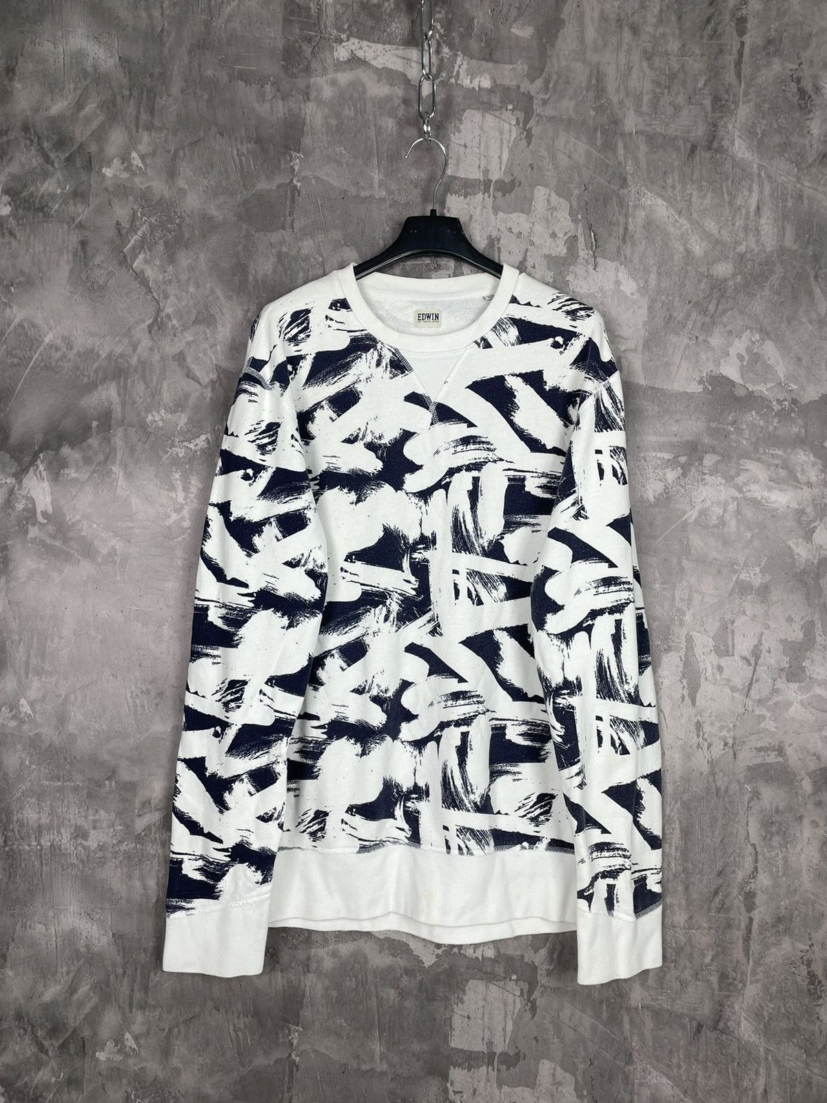 Edwin × Japanese Brand Vintage Edwin Japan Overprint Avant Garde Crew Sweatshirt Size US L / EU 52-54 / 3 - 1 Thumbnail