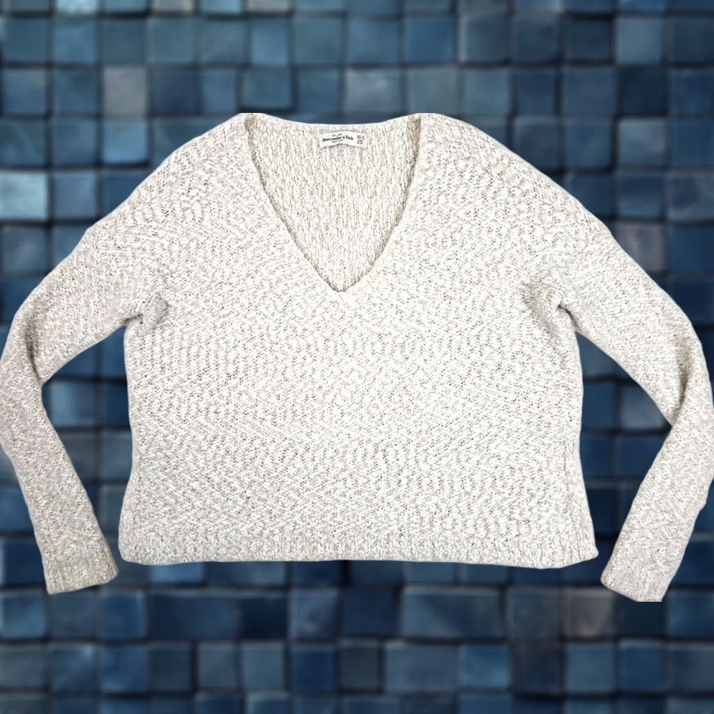 Abercrombie & Fitch Abercrombie & Fitch Bouclé V-Neck Pullover Sweater Women’s S Cream Fuzzy Glitter Size S / US 4 / IT 40 - 1 Thumbnail