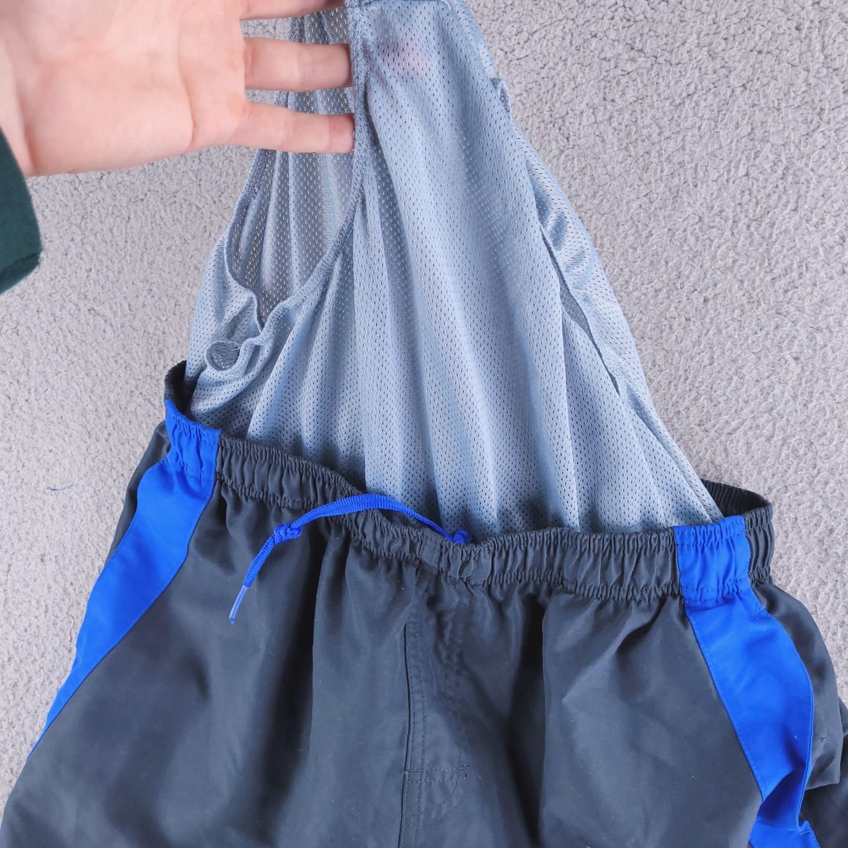 Nike VINTAGE Nike Shorts Bottom Mens Large Gray Blue Swim Cargo Hybrid Gym Bathing Run Size US 33 - 5 Thumbnail