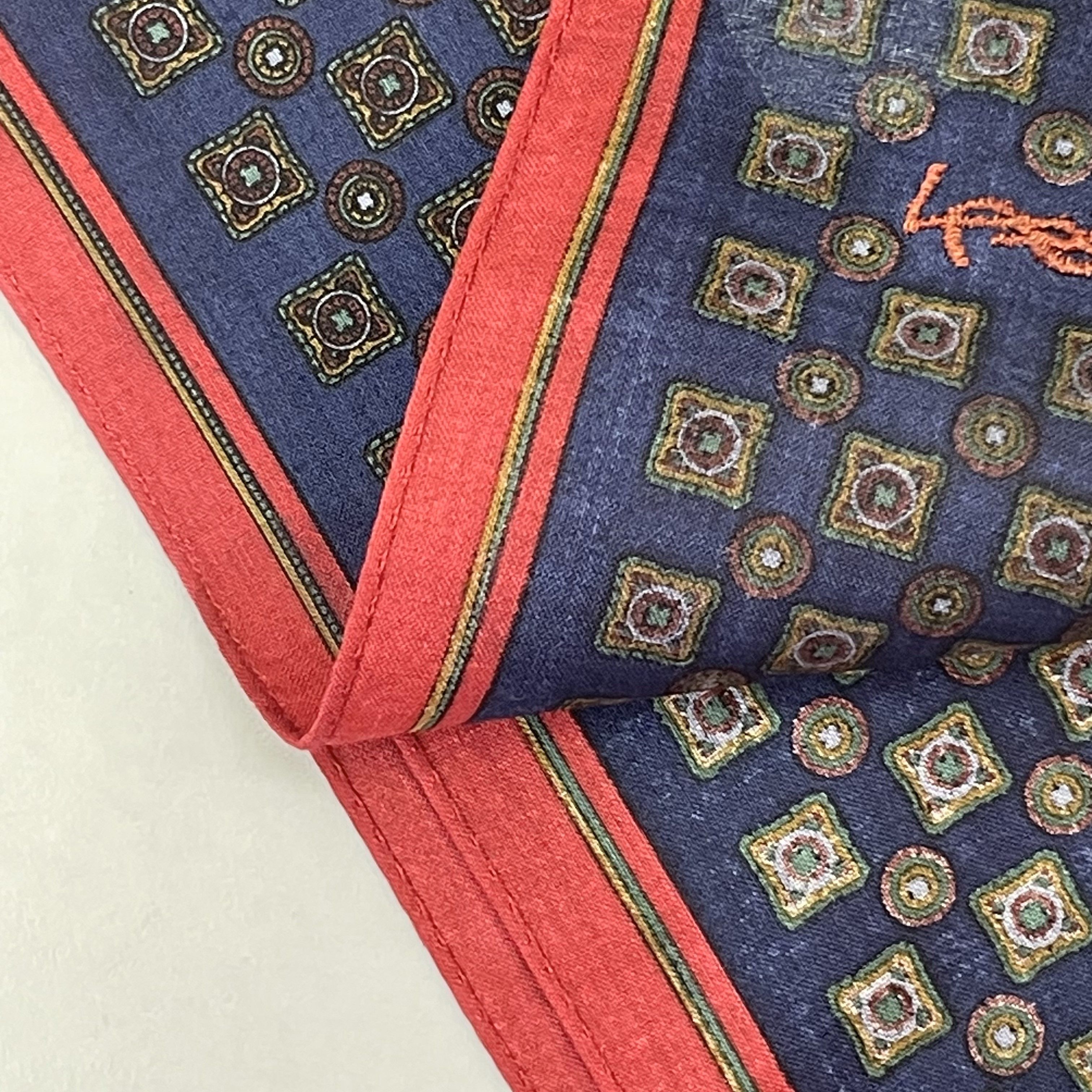 Vintage Yves Saint Laurent Handkerchief / Neckerchief - 4224 Size ONE SIZE - 3 Thumbnail