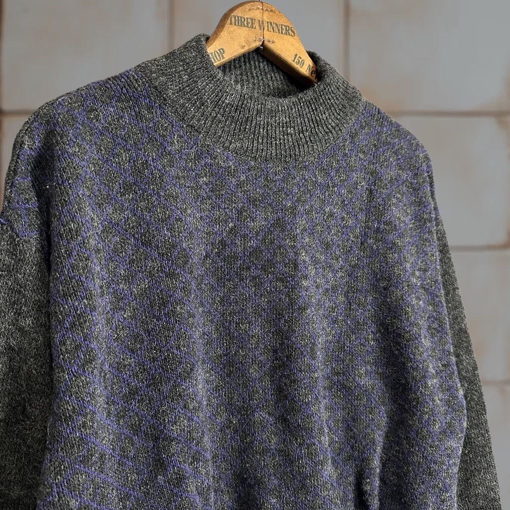 Vintage VINTAGE Quadro Wool Knit Sweater Geometric Black Purple Italy Made Medium Adult Pullover Knit 90s Classic Italian 80s Unisex Womens/Mens Size US M / EU 48-50 / 2 - 1 Thumbnail