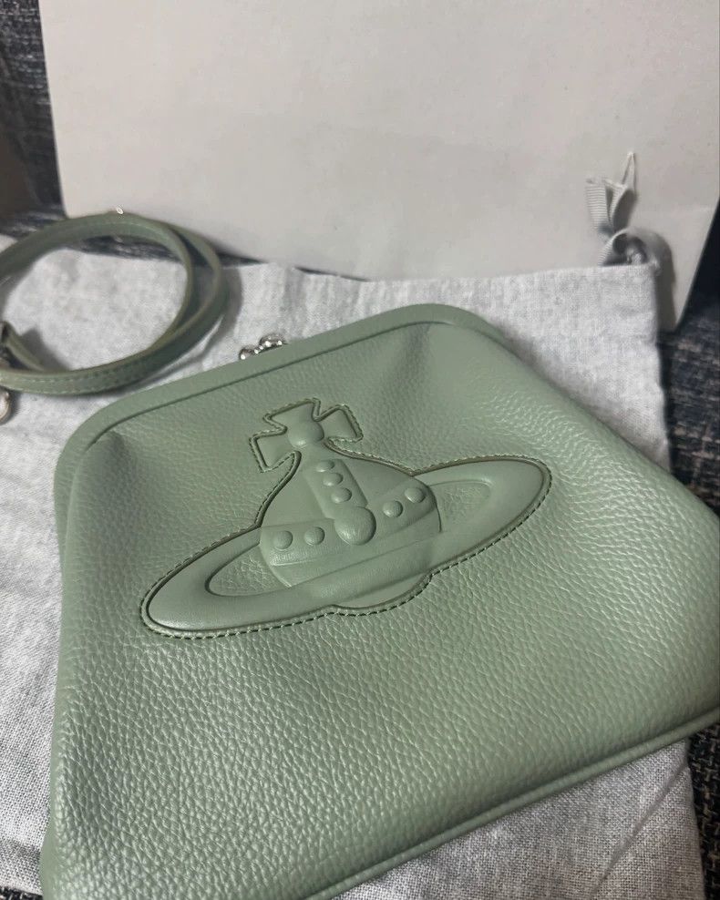 Vivienne Westwood Vivienne Westwood size os Green haze green gray dumplings Size ONE SIZE - 2 Thumbnail