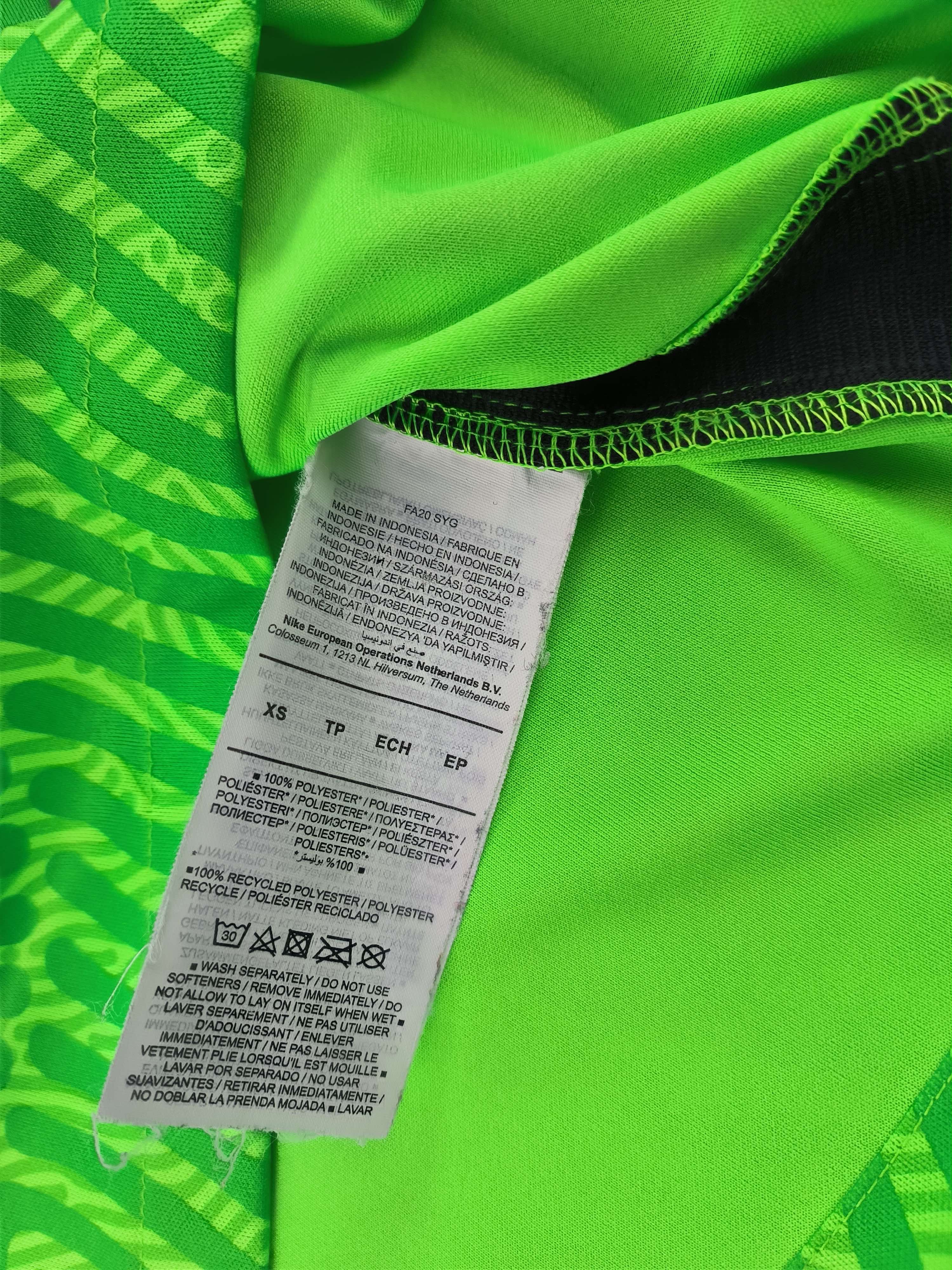 Nike Chelsea 2020-21 Nike goalkeeper football jersey size XS Size US XS / EU 42 / 0 - 6 Thumbnail